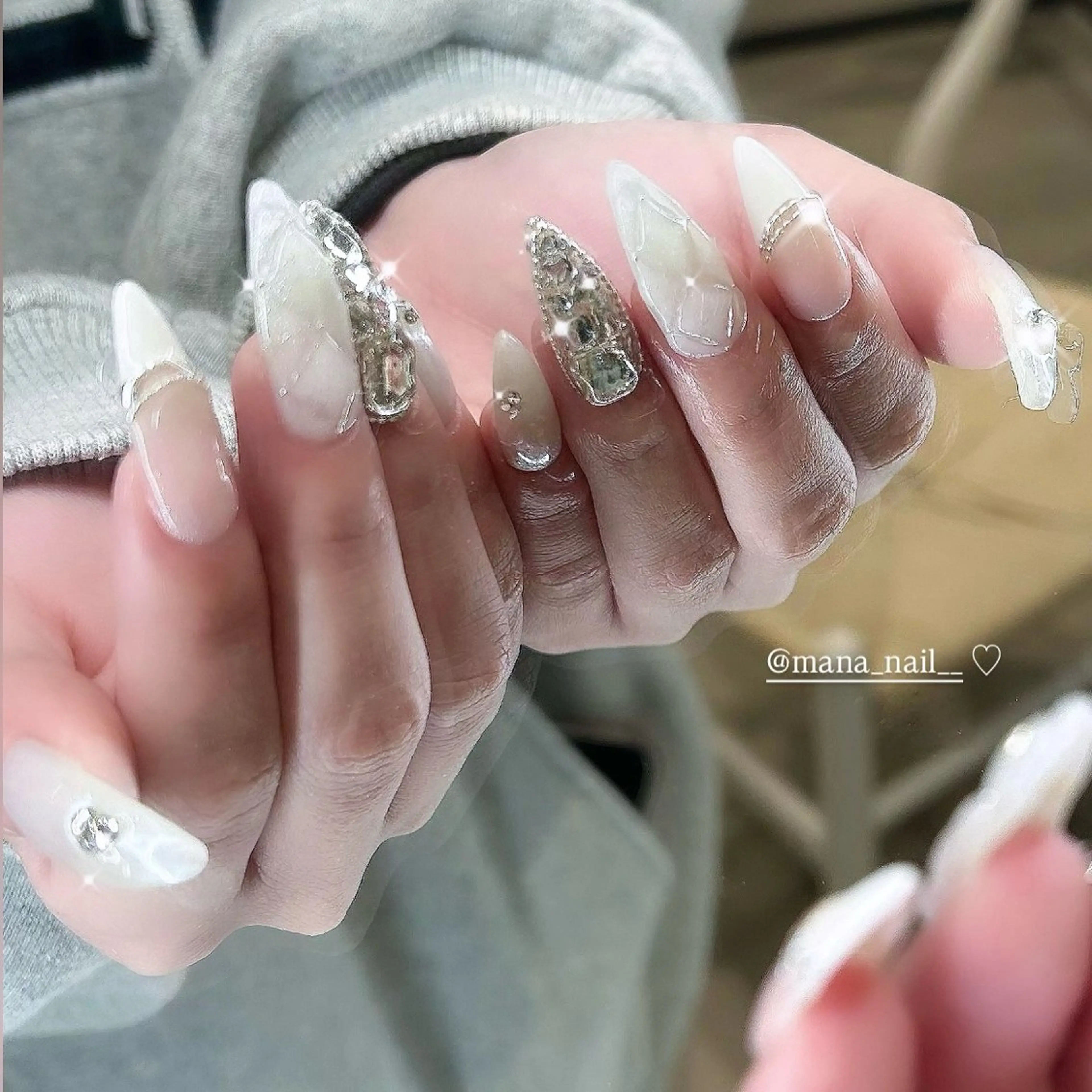 ネイル ハンドネイル 🤍Earth笛吹 𝑴𝒂𝒏𝒂🤍のネイルデザイン