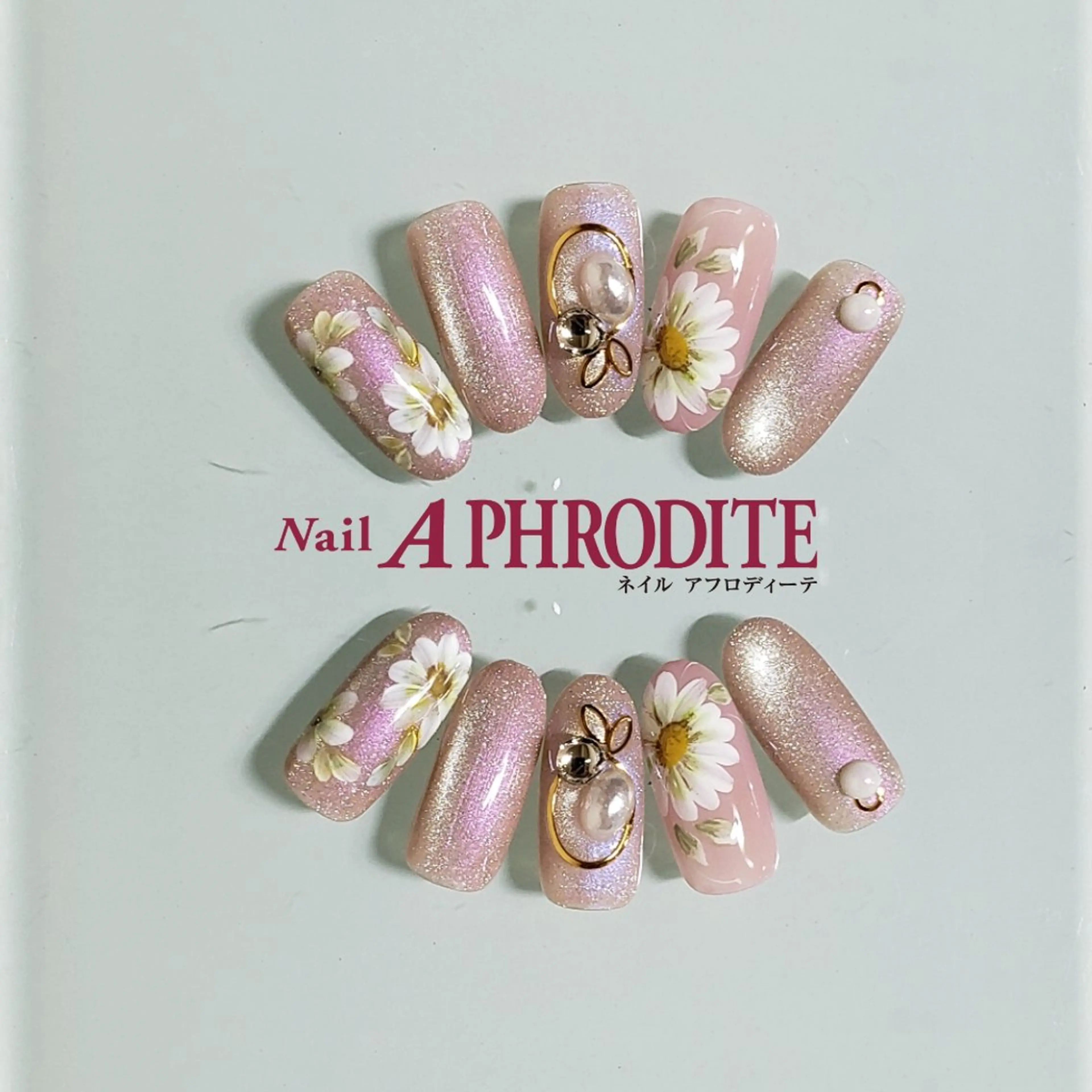ネイル ジェルネイル ニュアンスネイル スカルプネイル ソフトジェル ネイルチップ ハンドネイル Nail  Aphroditeのネイルデザイン