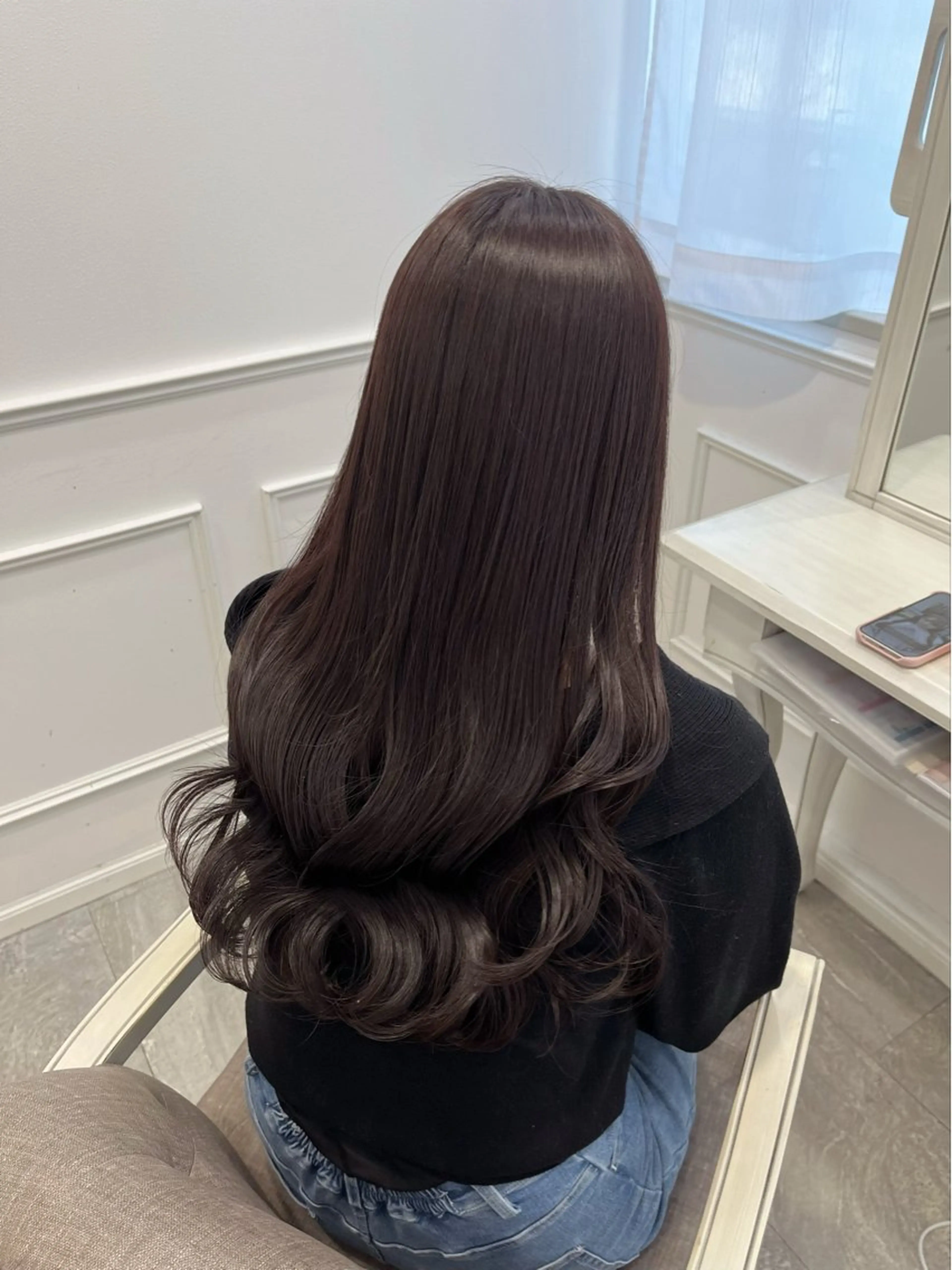 ロング カラー 新井 凪のヘアスタイル