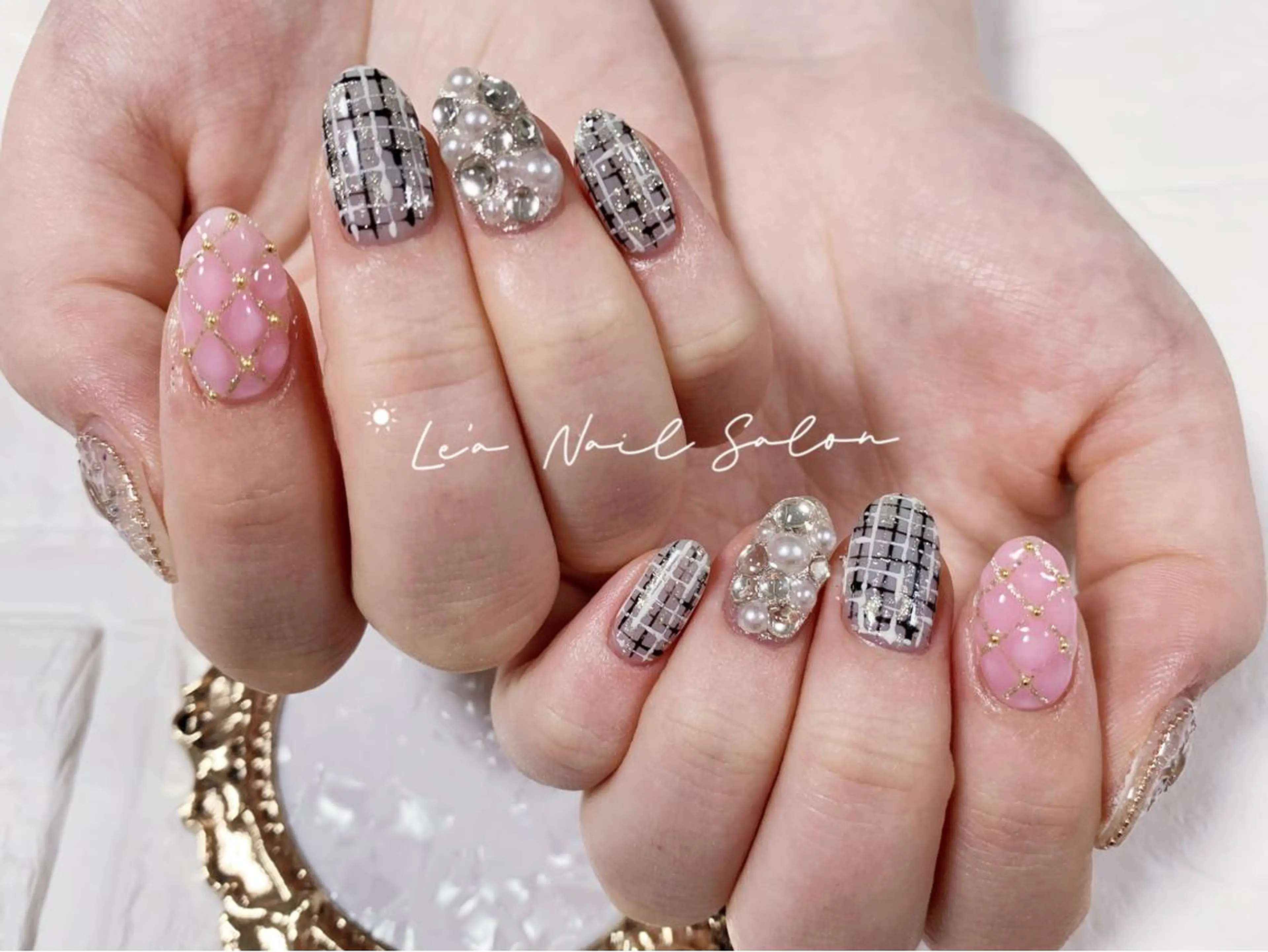 ショート カラー ネイル Lea NAILsalon所属・Le’a NailSalonのネイルデザイン