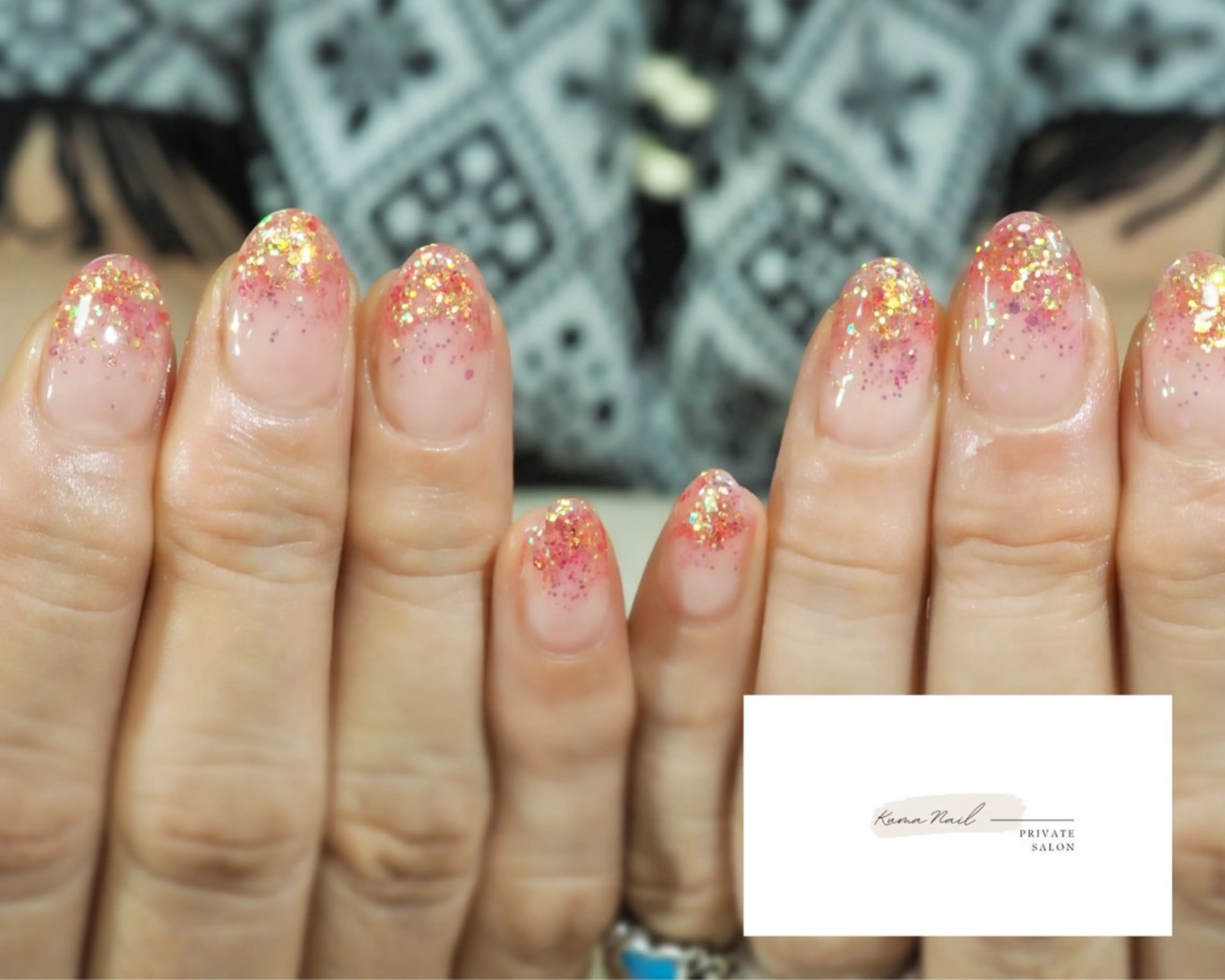 ネイル オーロラネイル グラデーション キラキラネイル ラメ(グリッター) ラメグラデーション 藤が丘/守山/長久手 Kuma Nailのネイルデザイン