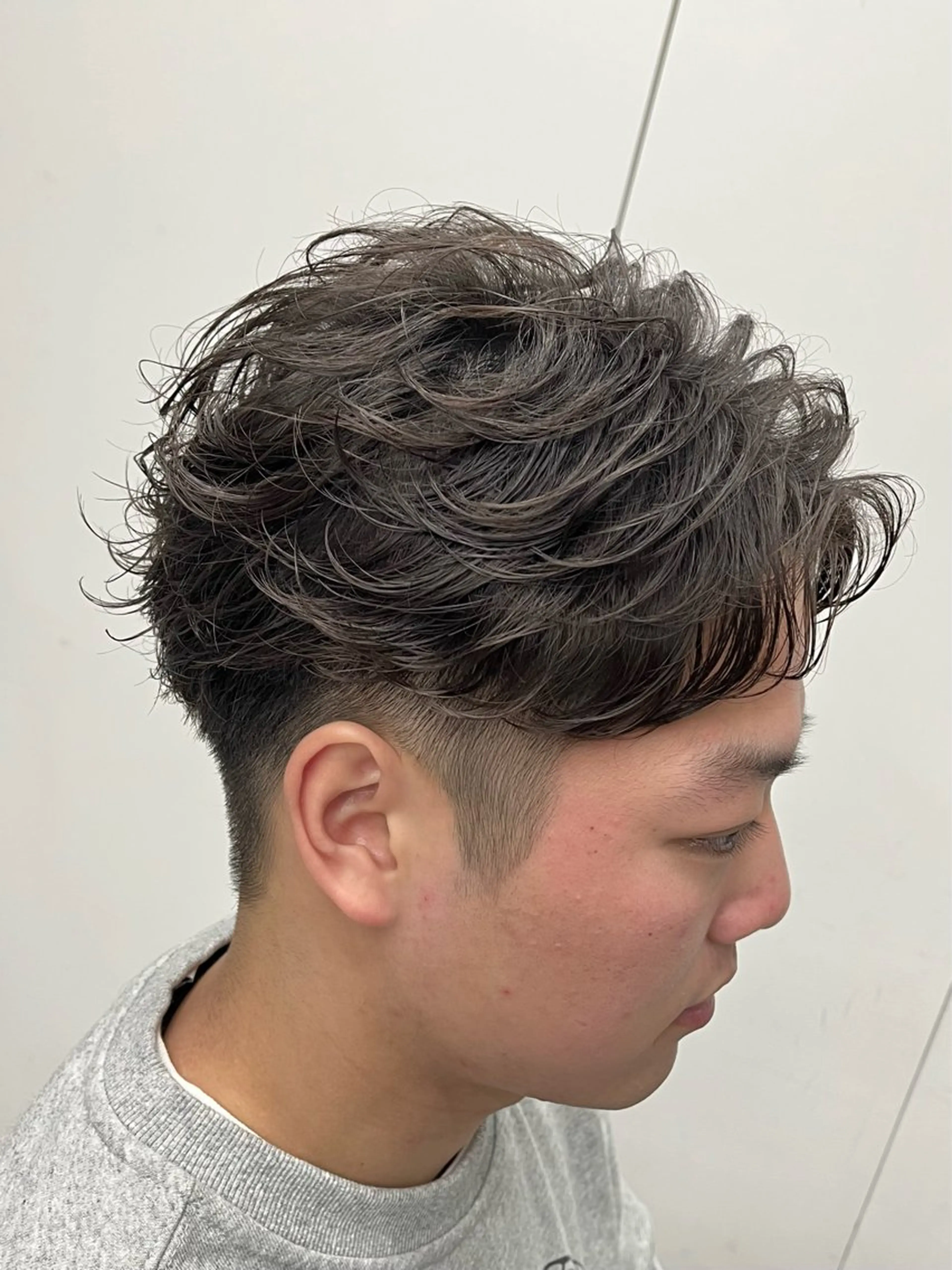 ショート パーマ メンズ フェザーパーマ メンズパーマ ショートヘア カット パーマ 新潟メンズパーマ 新潟駅/小田拓実のヘアスタイル