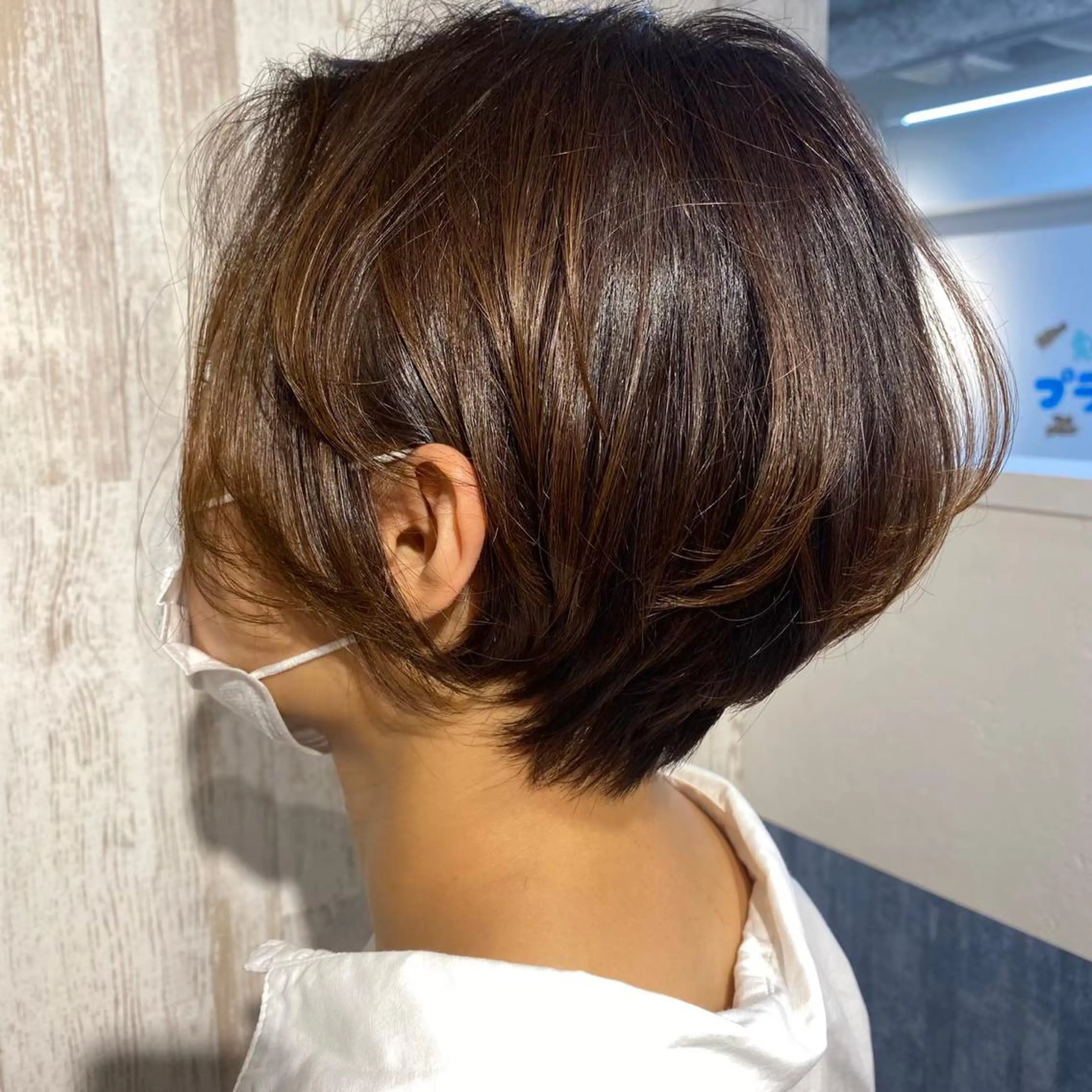 ショート カラー 山本 帆乃果のヘアスタイル