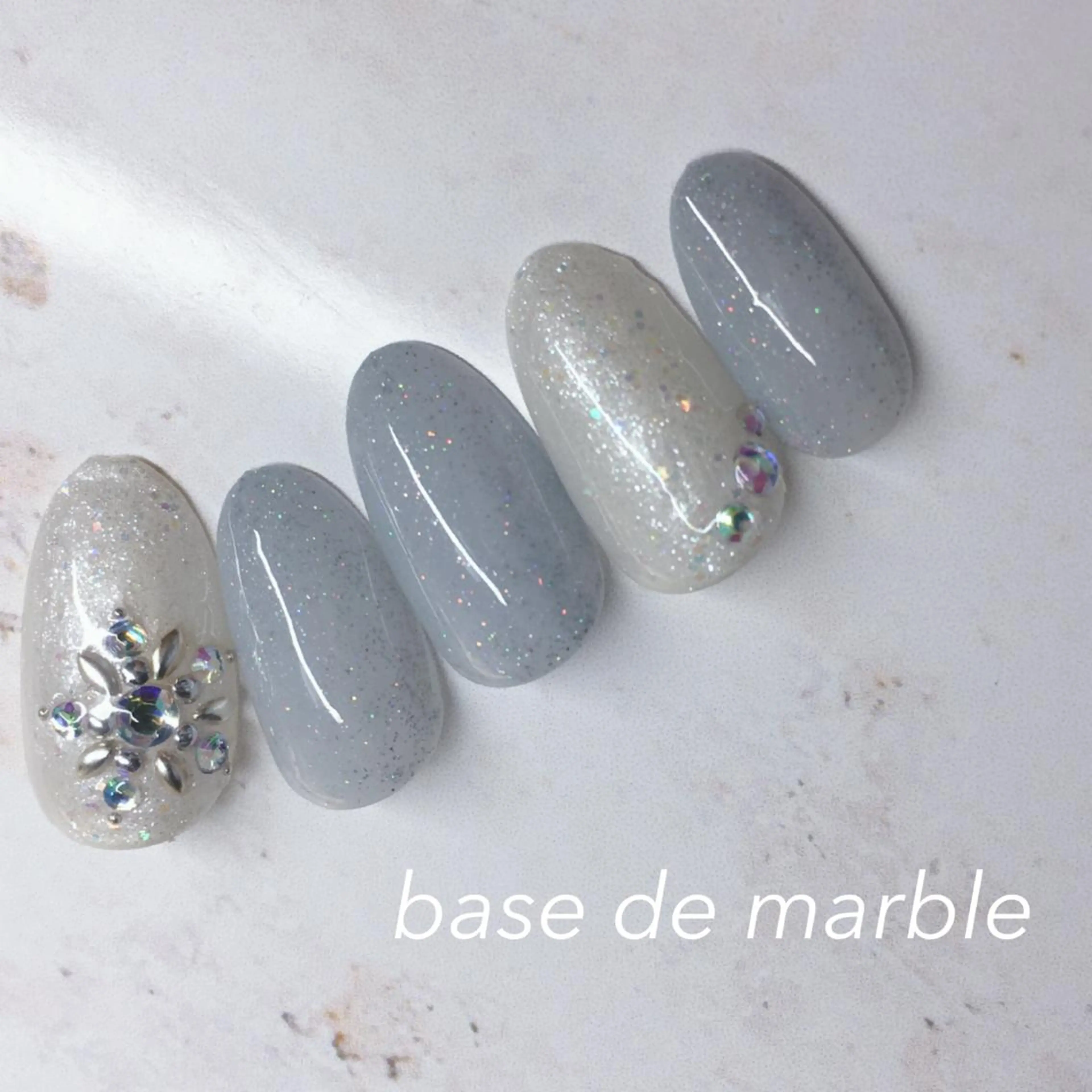 ネイル オモルフィ所属・カラーリスト marumoのヘアスタイル