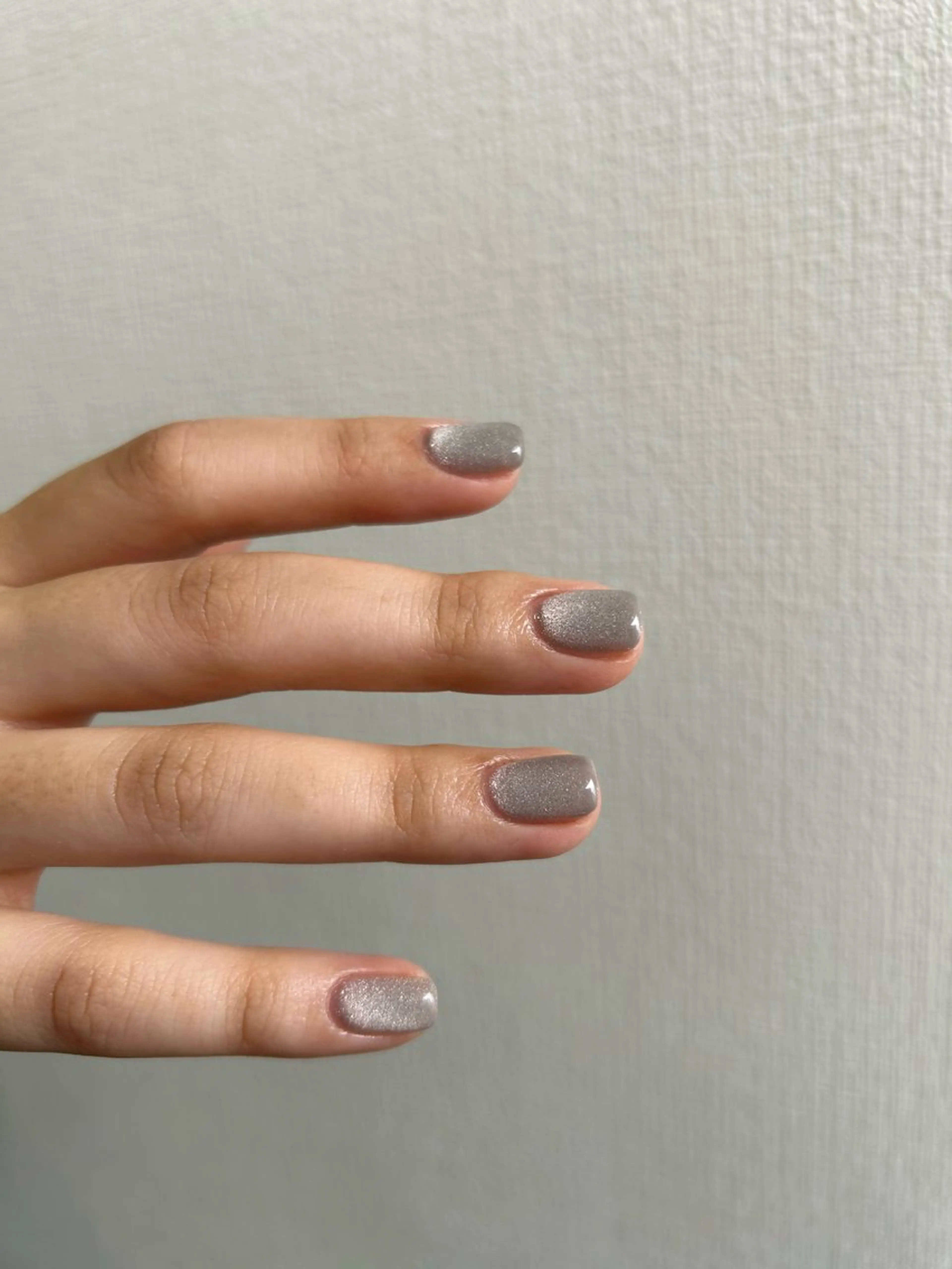 ネイル nail atelier hiton所属・nailist 朱音のネイルデザイン