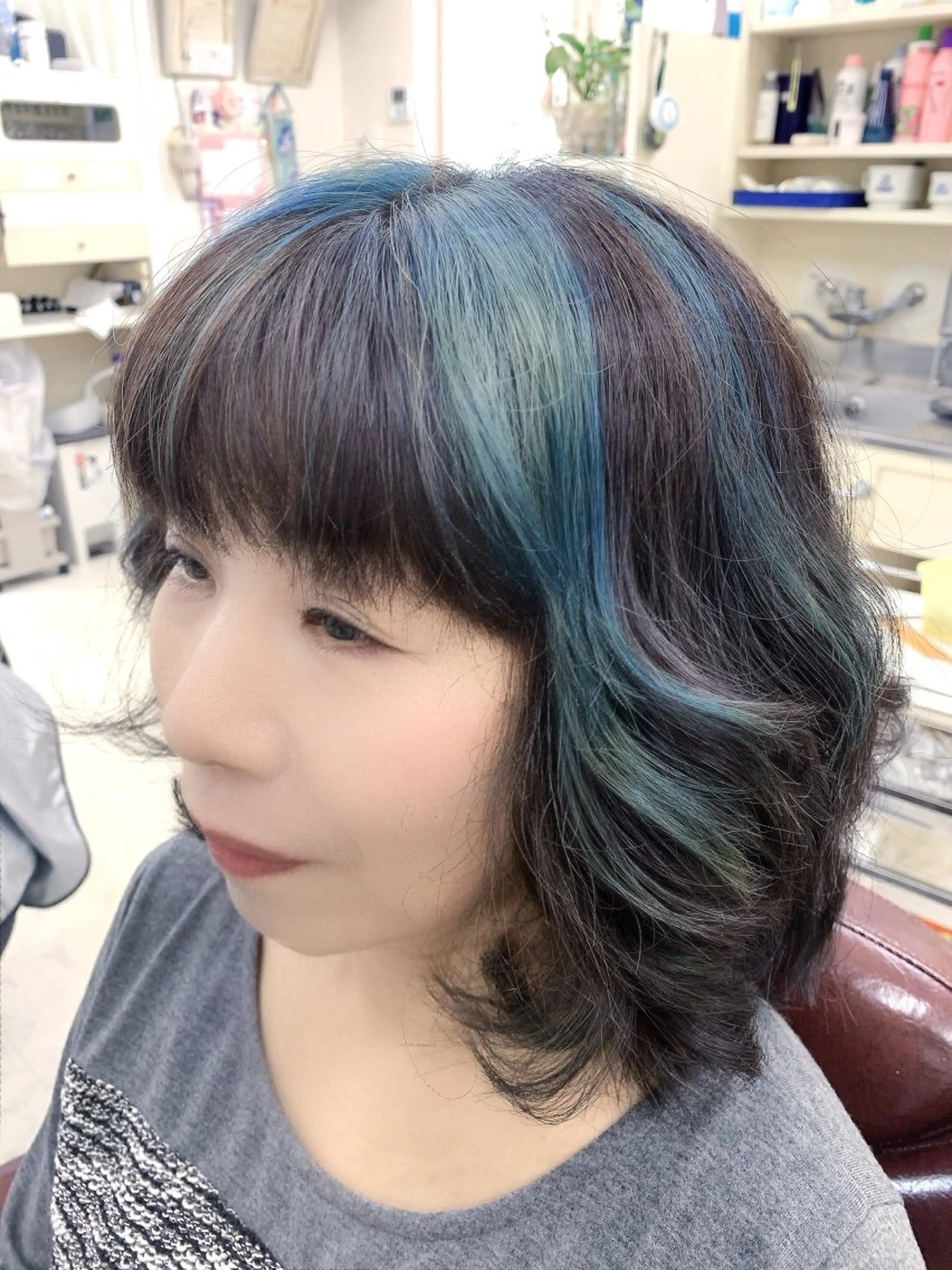 カラー ハイライトカラー ヘアカラー 竹内 秀美のヘアスタイル
