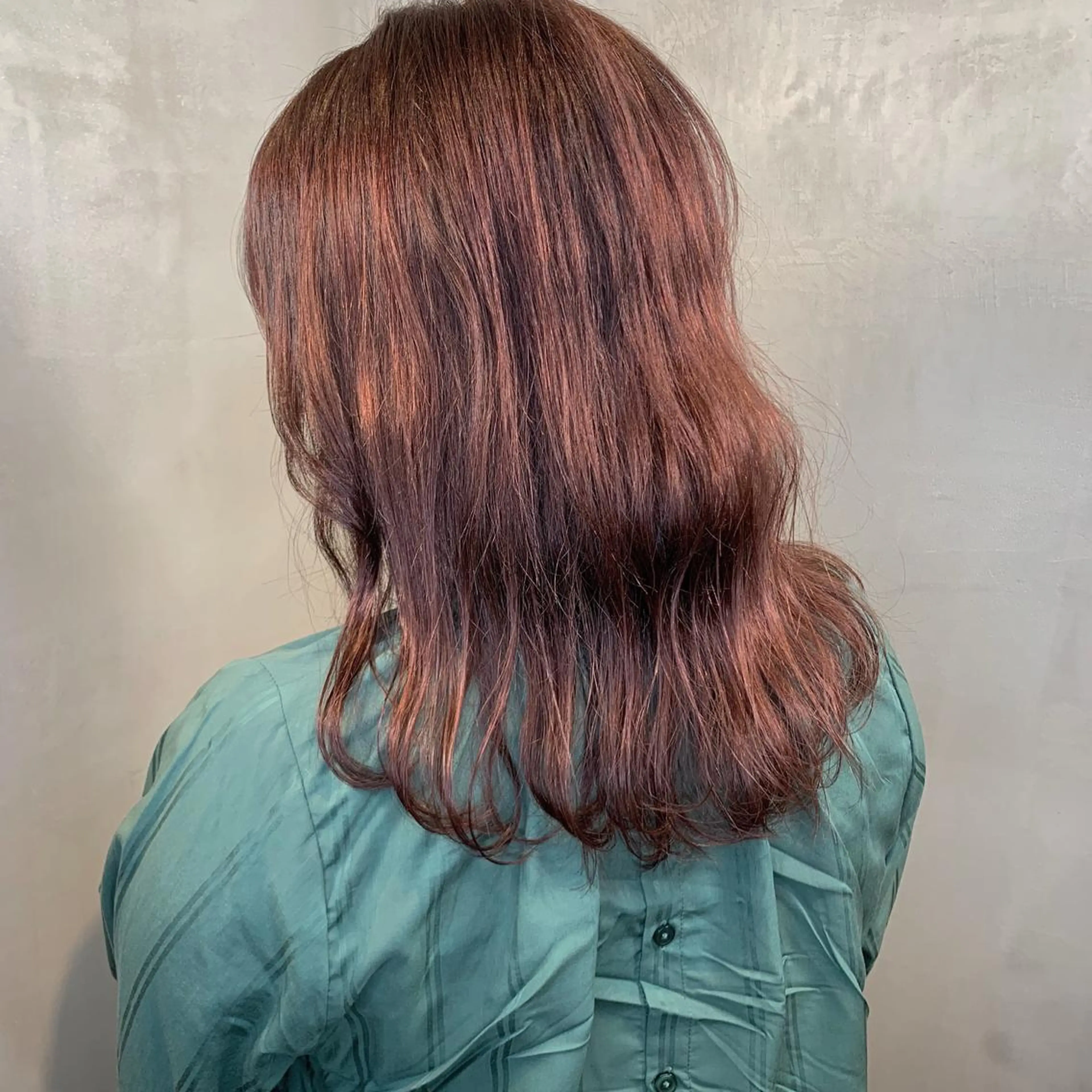 セミロング カラー アンニュイヘア🪽 ayumiのヘアスタイル