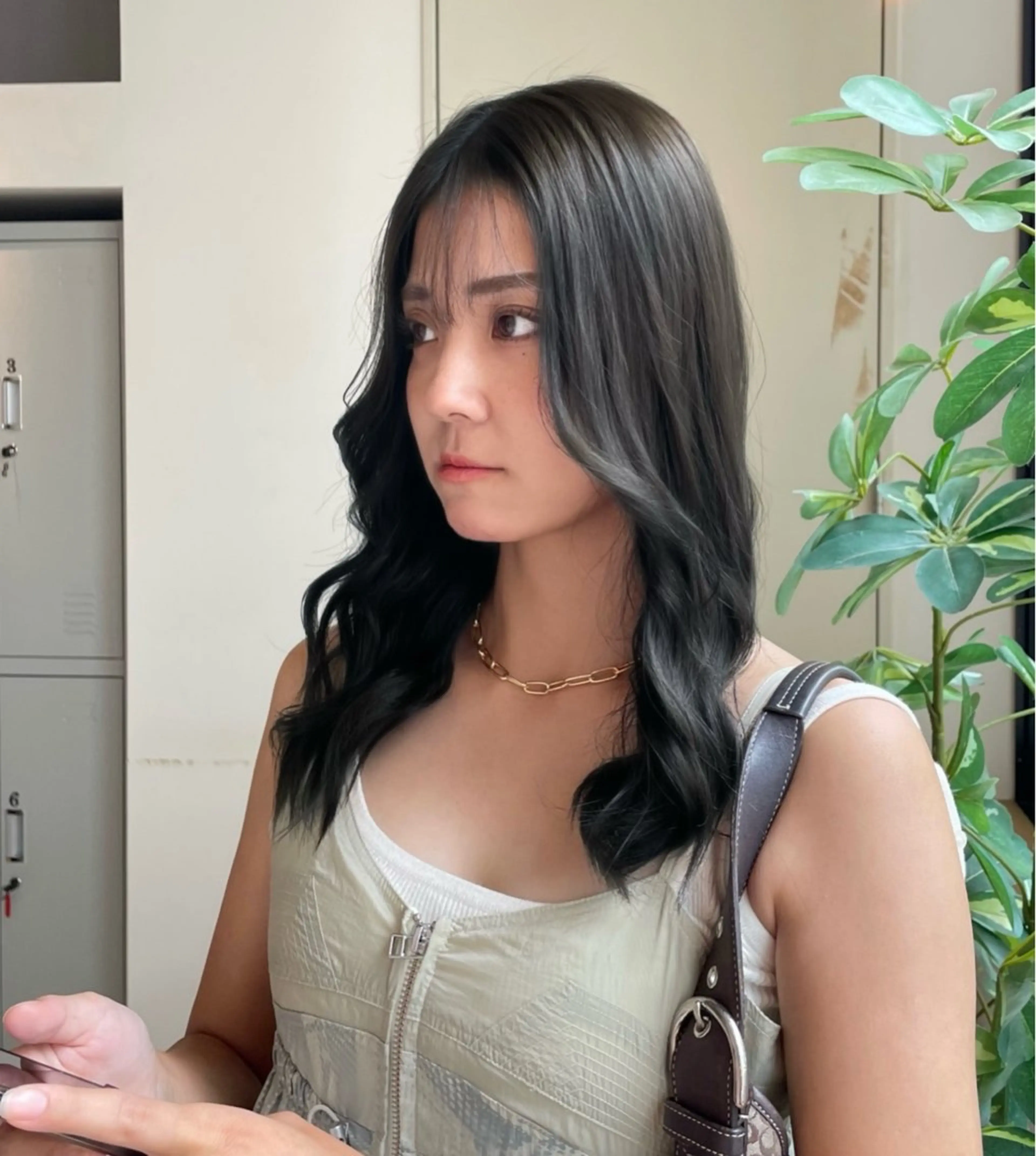 セミロング カラー 透明感カラー ヘアカラー トリートメント ひなの/透明感 カラー/レイヤーのヘアスタイル