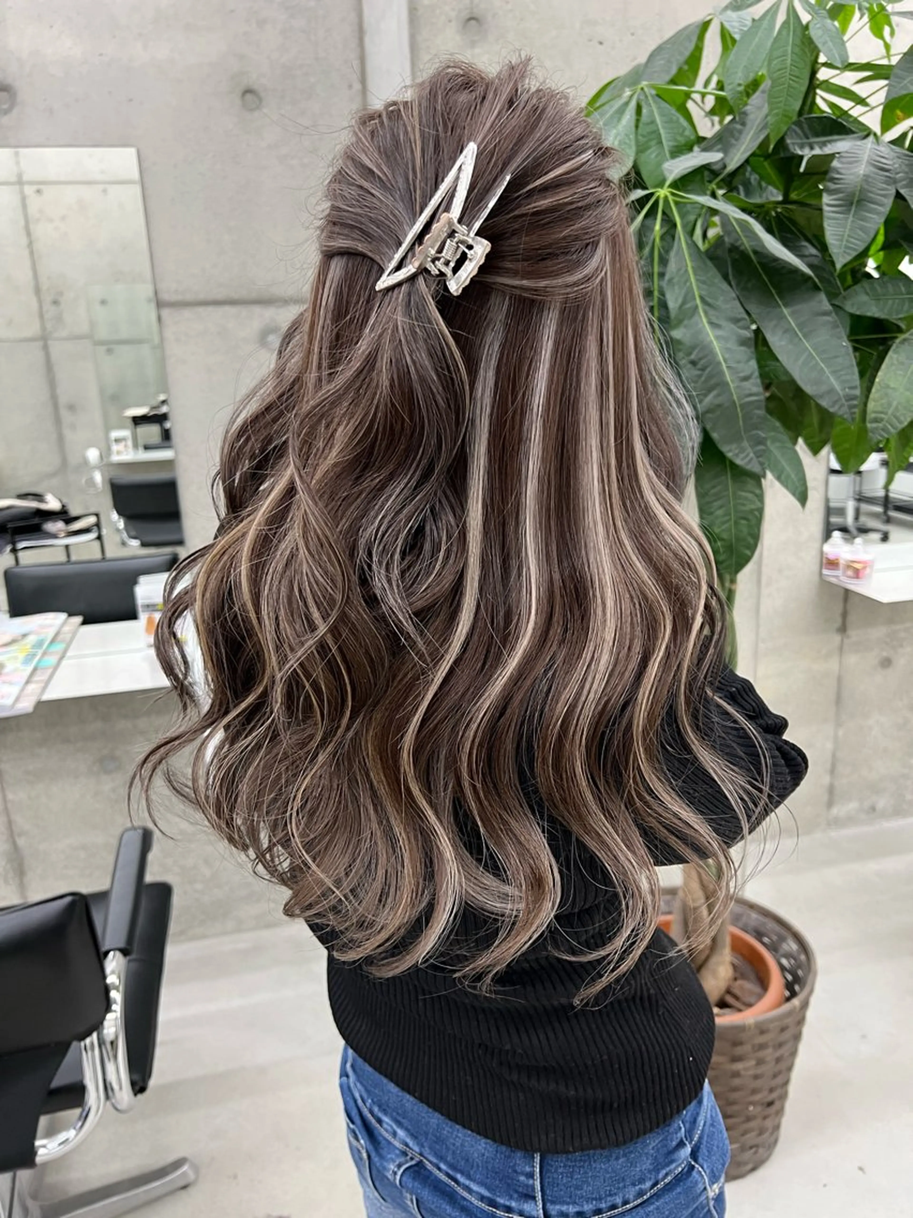 ミディアム カラー ヘアカラー 服部 しおんのヘアスタイル