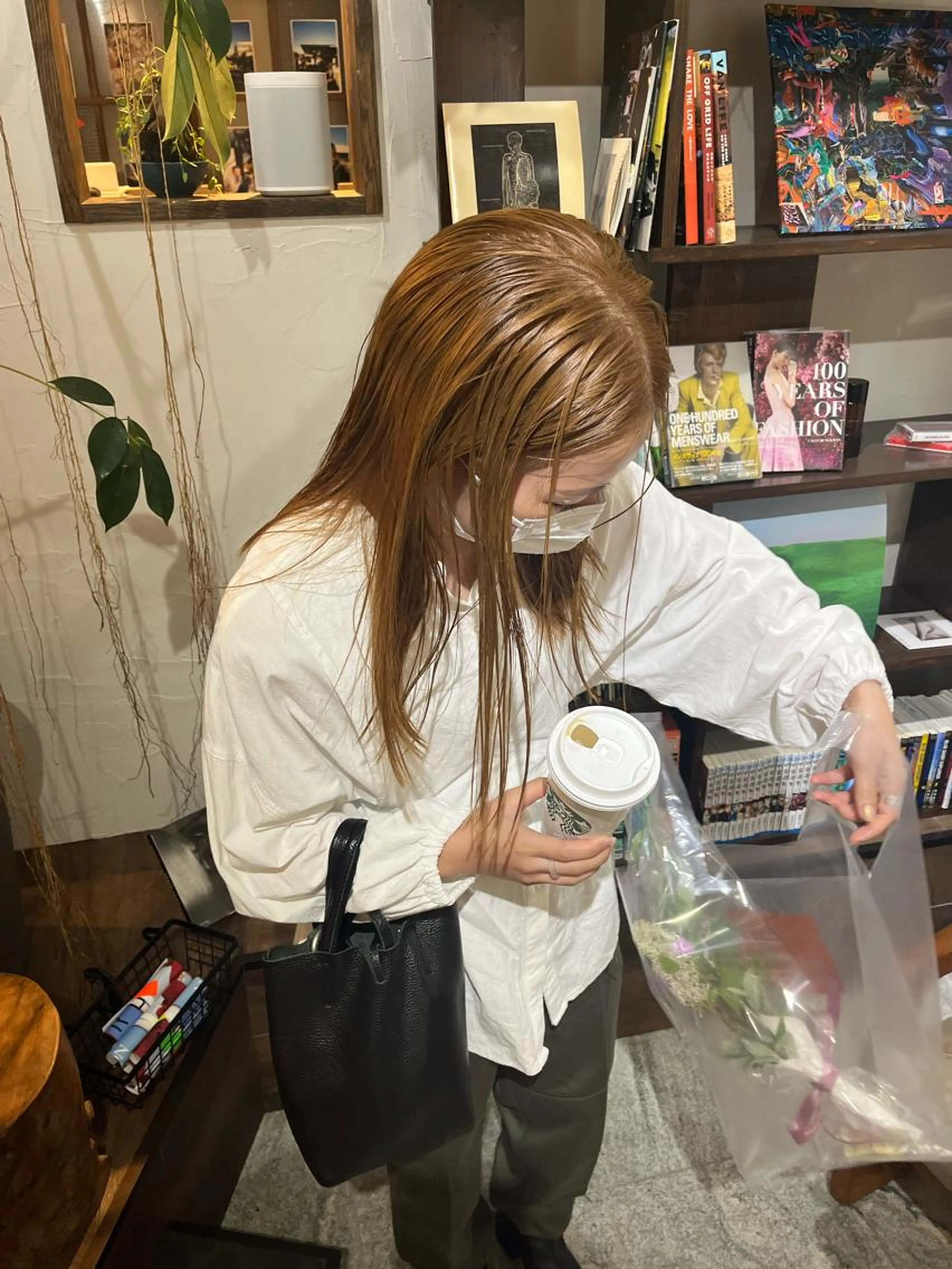 【平日限定🙆‍♀️】【U24.学生の方限定】カット＋1ブリーチ＋全体カラー＋イルミナトリートメントの写真