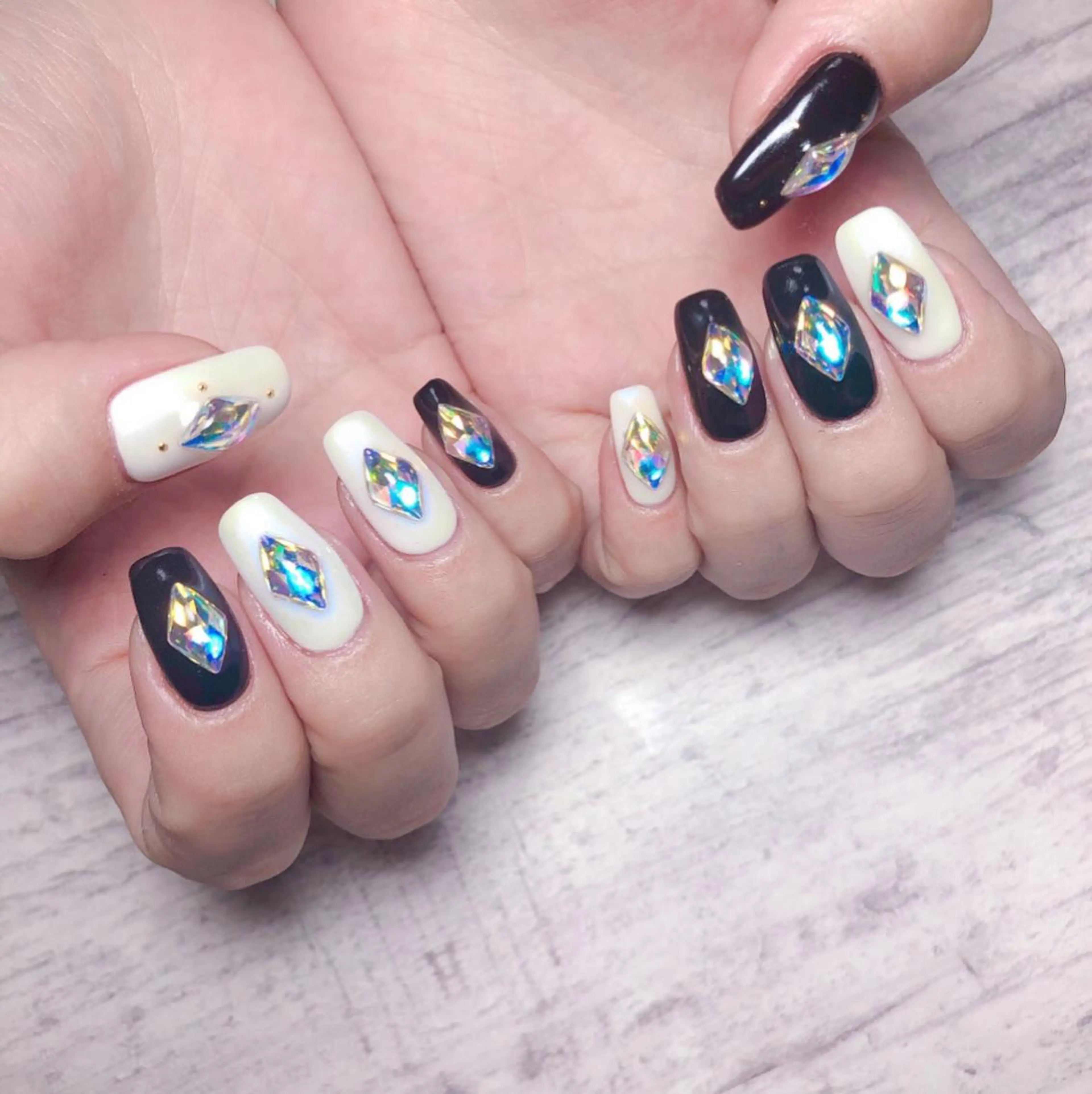 ネイル 個室ネイルサロンDolly  Girl〜ドーリーガール〜所属・DollyGirl KYOKOのネイルデザイン