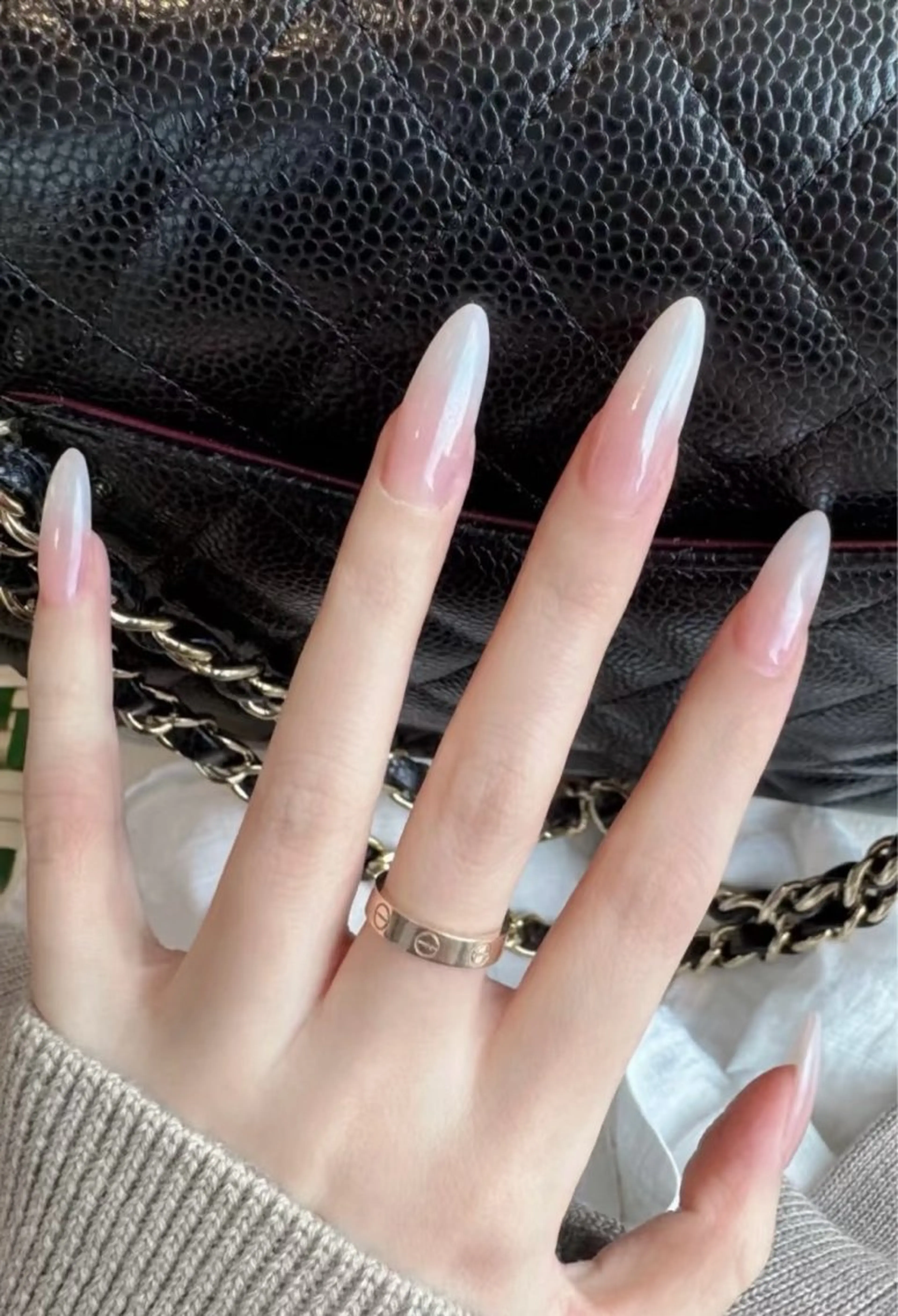 ネイル 高木 維麗絲のネイルデザイン