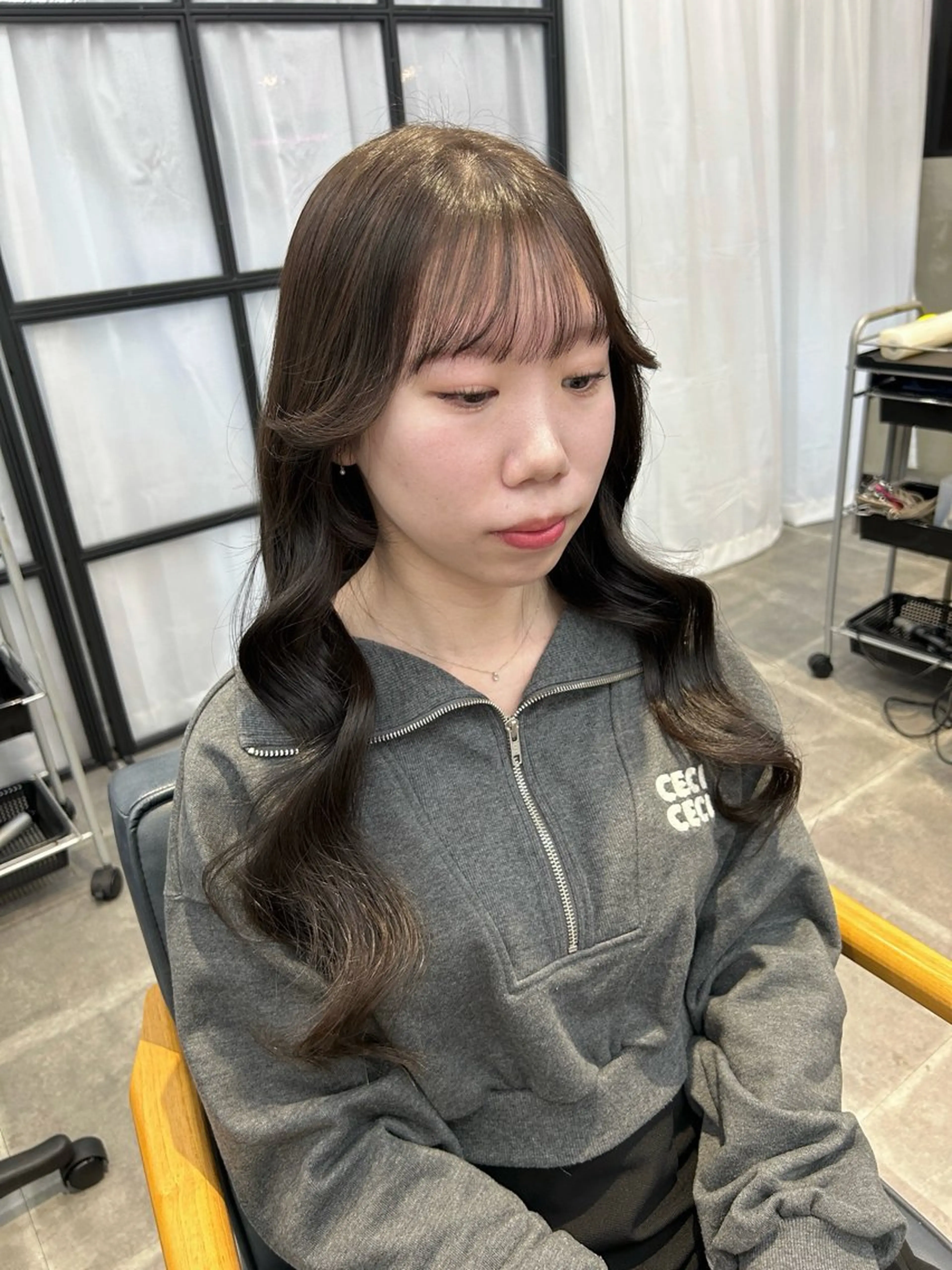 ロング カラー カット ヘアカラー トリートメント newi梅田🫧韓国 ヘア🫧sakiのヘアスタイル