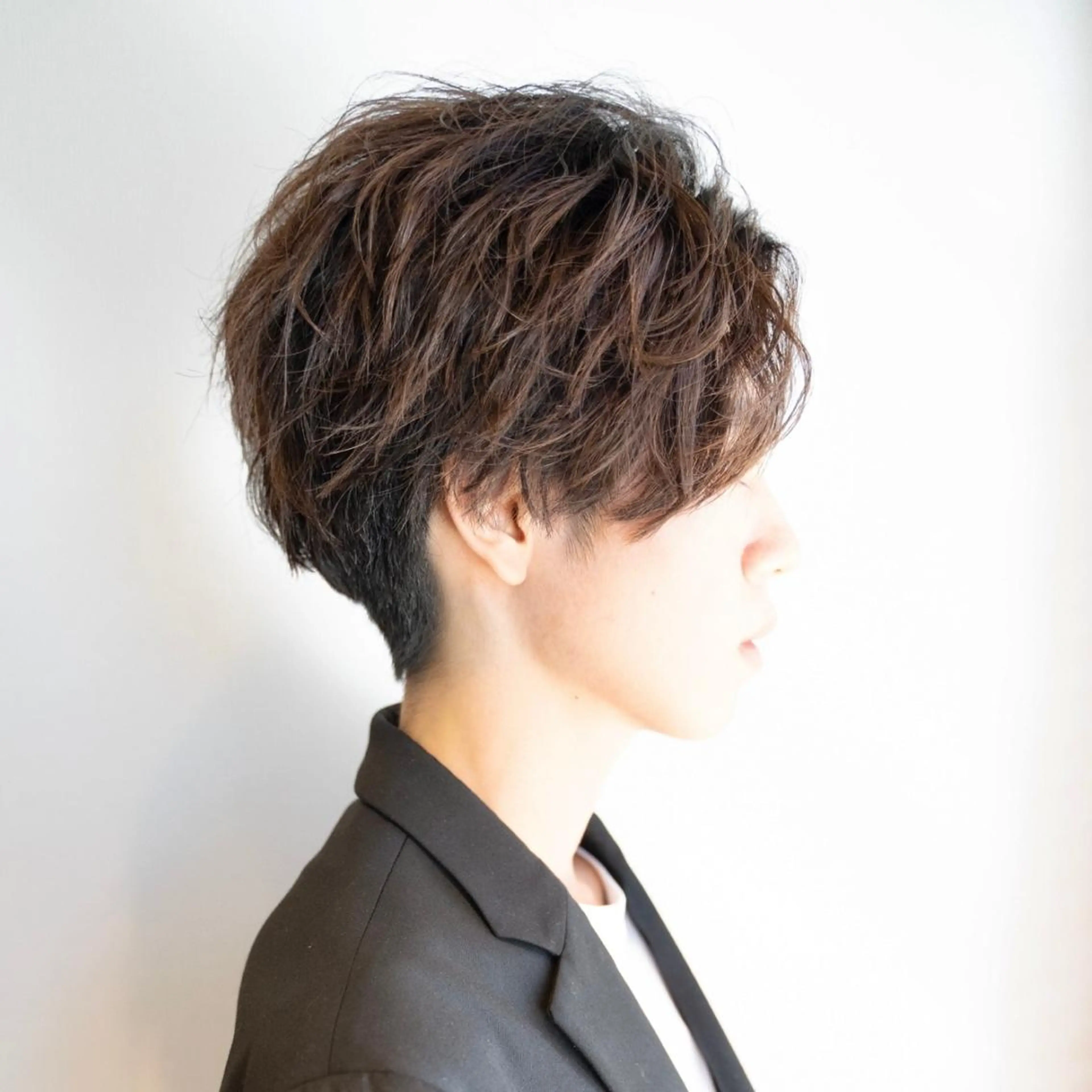 ショート パーマ メンズ センターパート メンズパーマ カット パーマ メンズ特化美容師/ 藤戸 椋のヘアスタイル