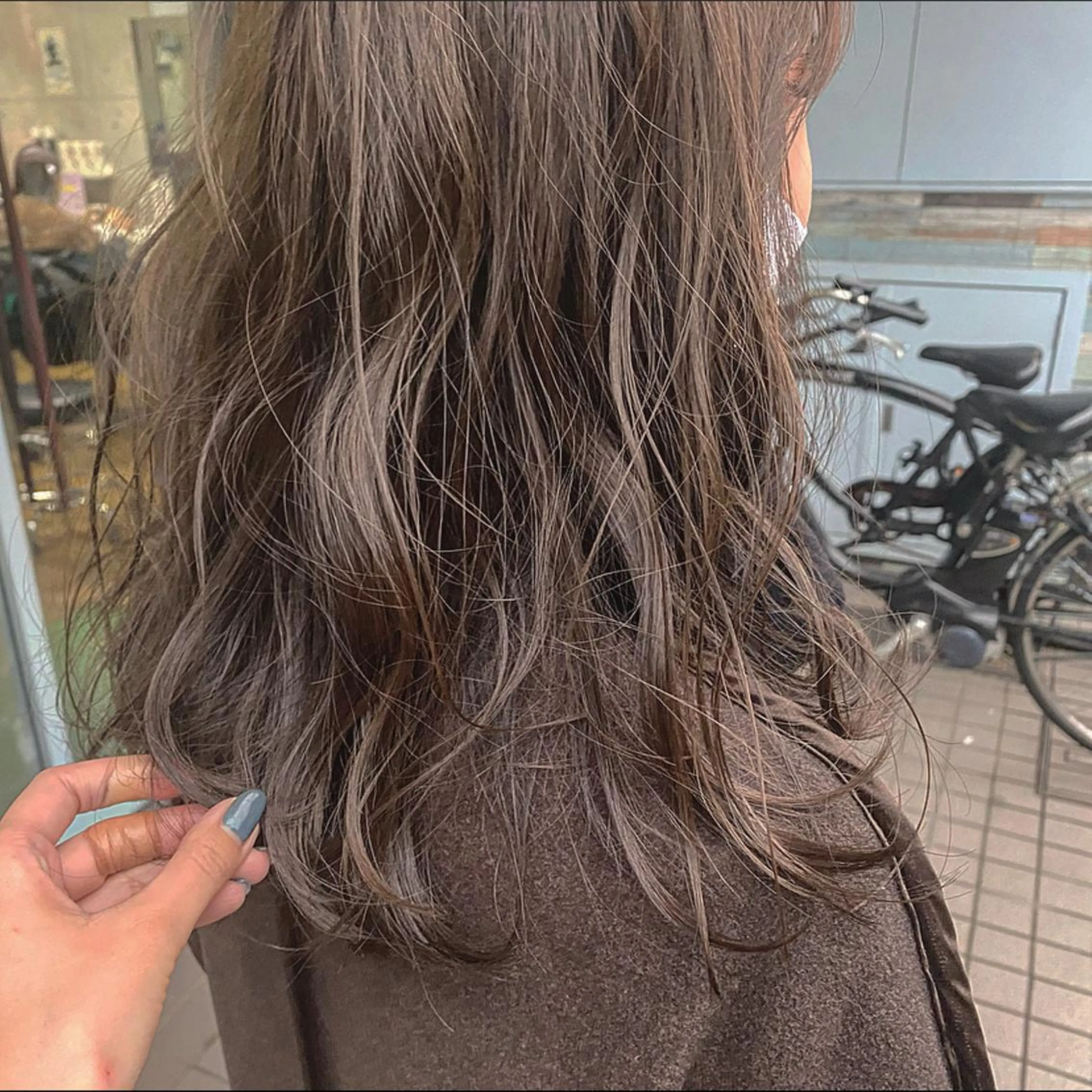 セミロング カラー カット ヘアカラー トリートメント mEg hair creation新川崎店所属・荒川 ひなの 新川崎のヘアスタイル