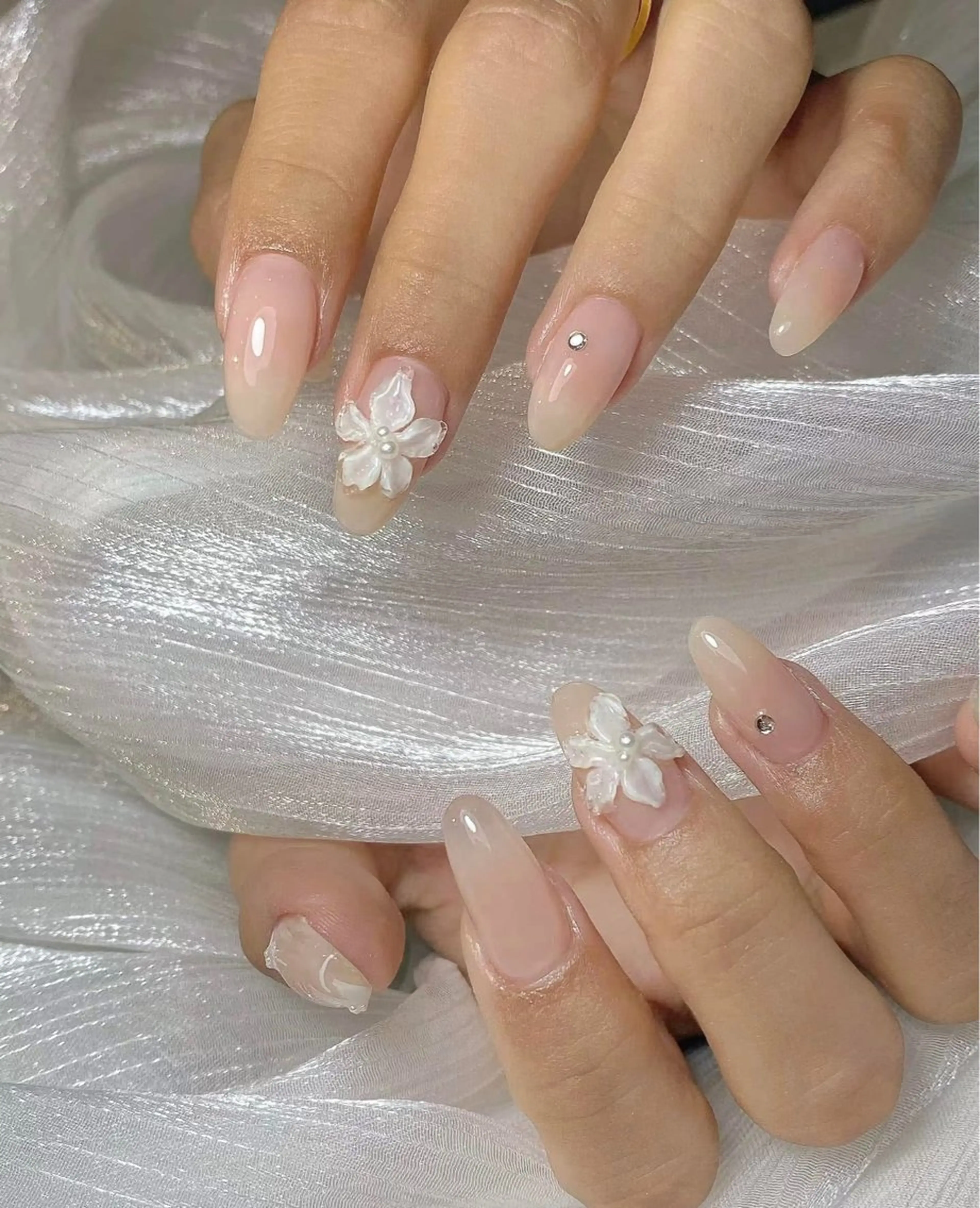 ネイル チークネイル フレンチネイル グラデーション キラキラネイル 韓国ネイル Minette nailHuongのネイルデザイン