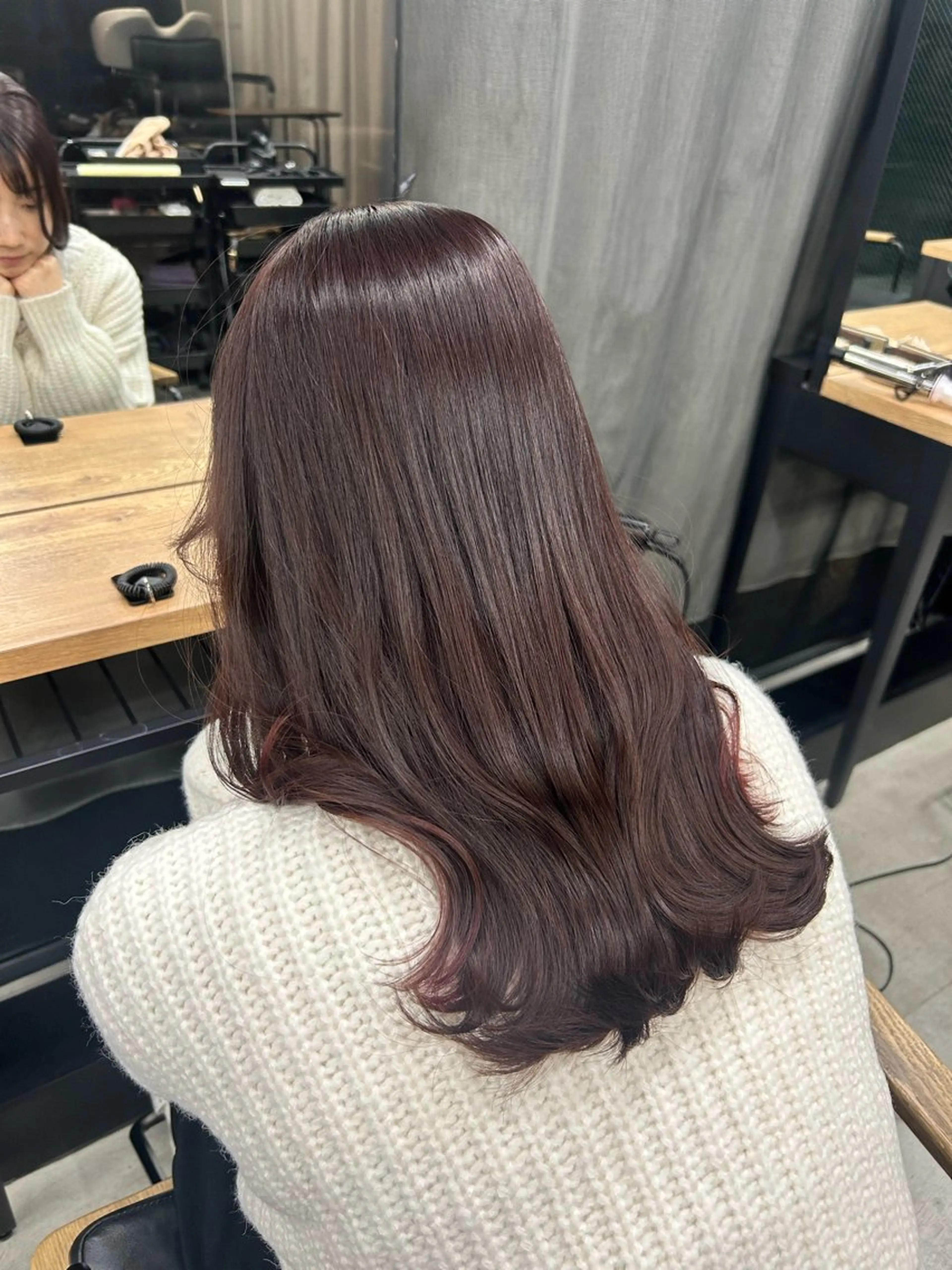 セミロング 女性らしいモテヘア 韓国ヘアhikariのヘアスタイル