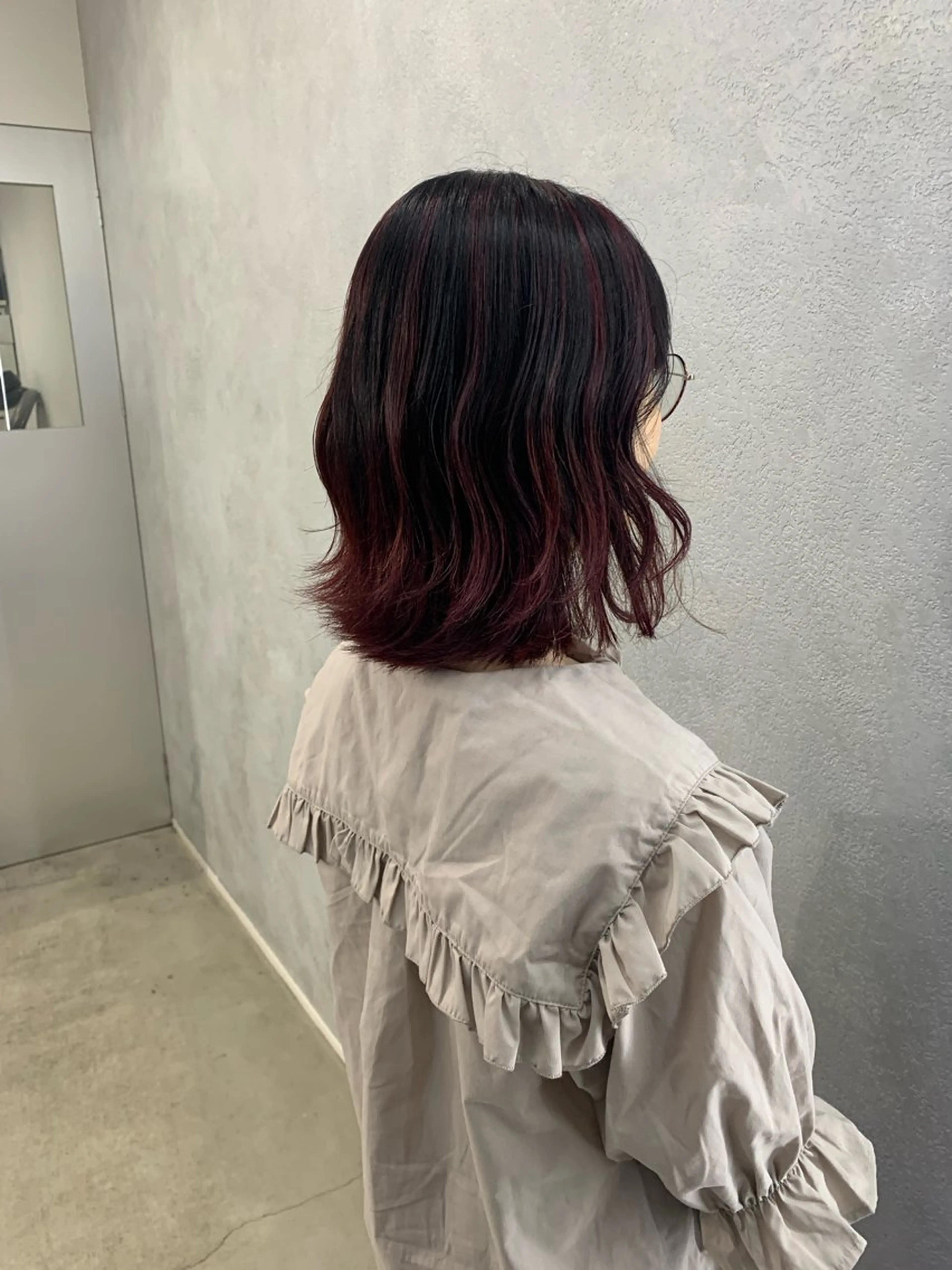 ミディアム カラー kanon hair所属・新木 愛花のヘアスタイル