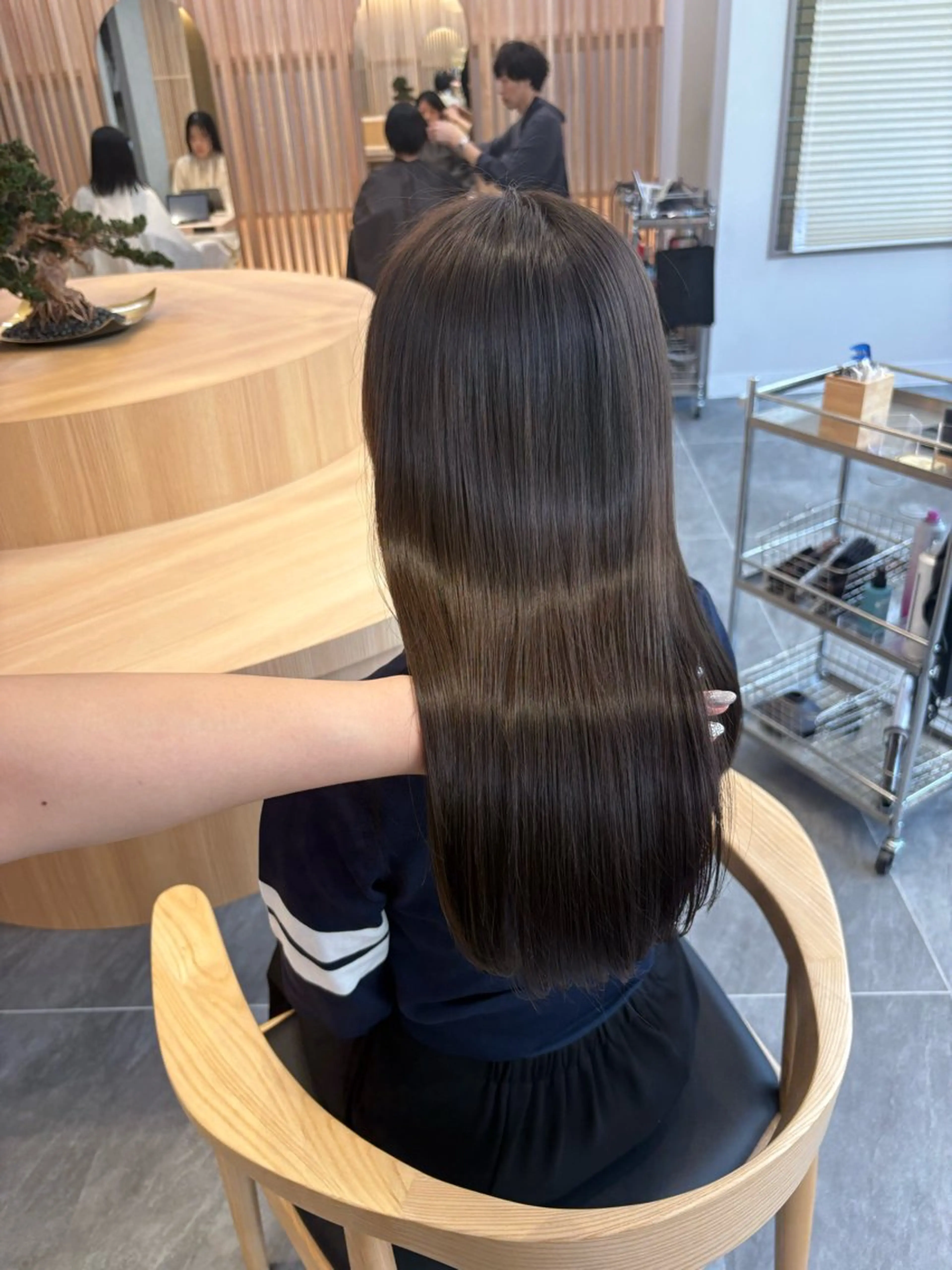 セミロング カラー ヘアカラー Ella所属・nana【艶髪】/ レイヤー/縮毛矯正のヘアスタイル