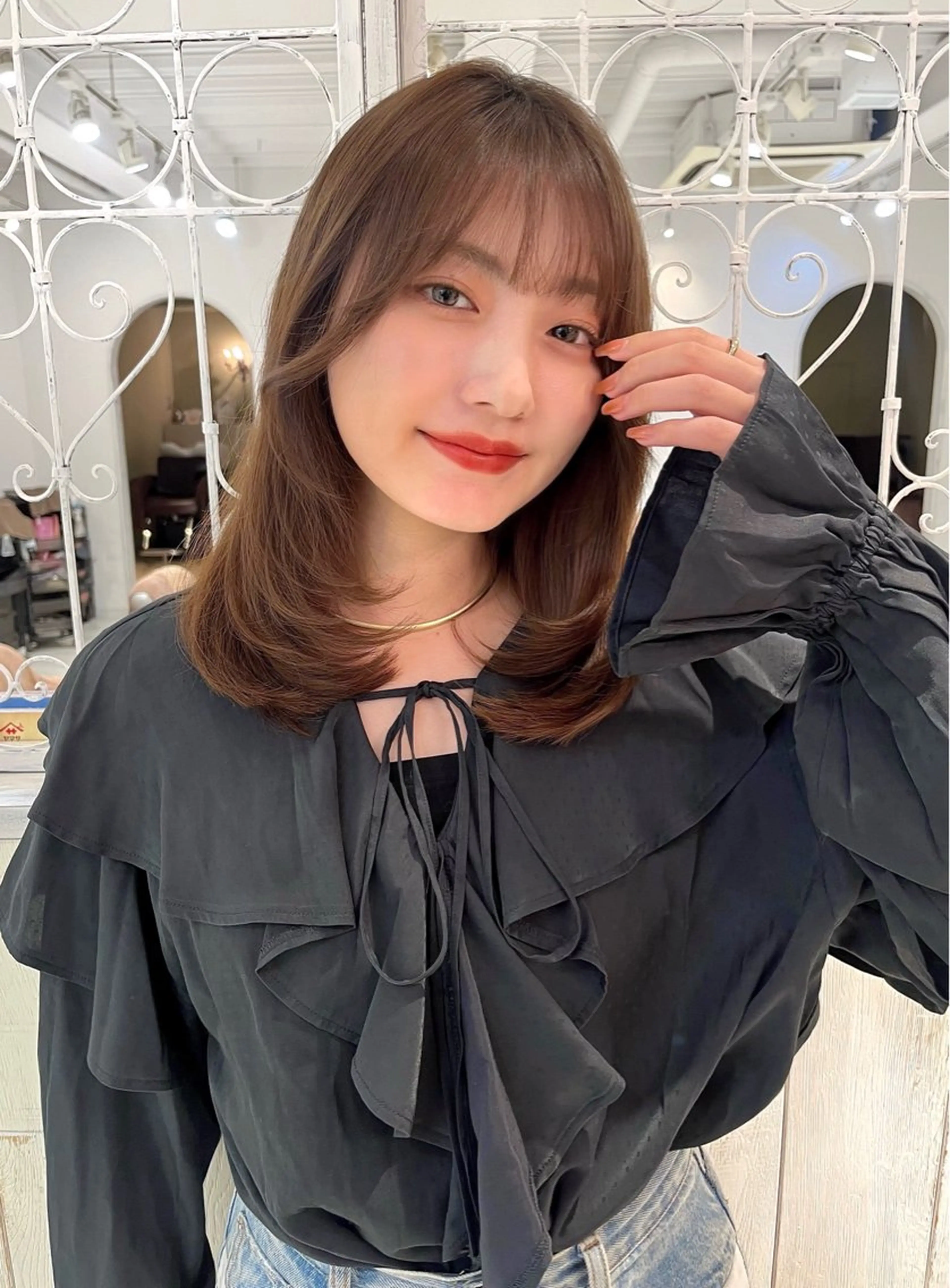 セミロング カラー ベージュカラー ショコラベージュ レイヤーカット カット ヘアカラー トリートメント 【韓国ヘア×透明感 カラー】笹谷 莉未のヘアスタイル