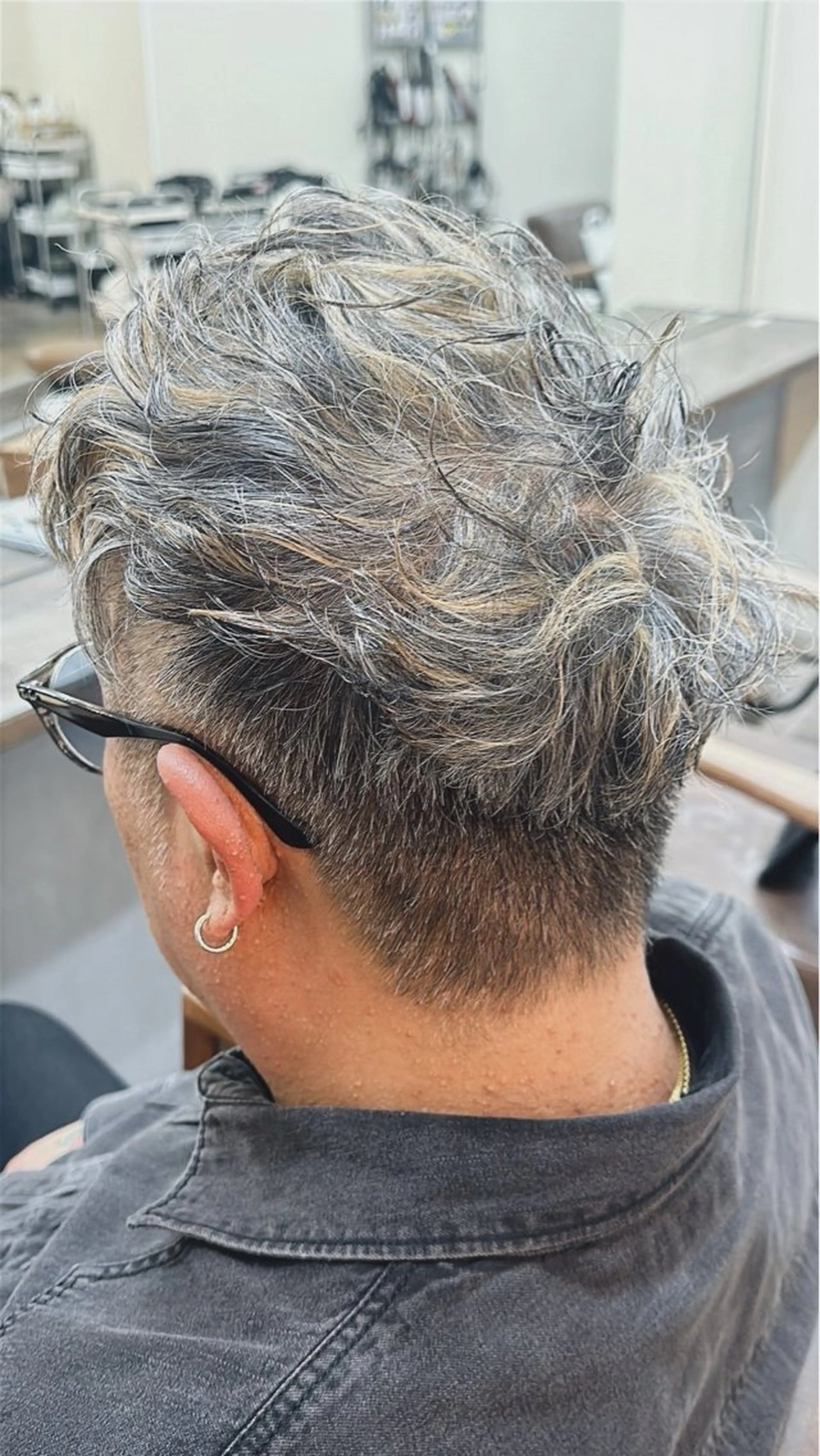 ショート カラー パーマ メンズ 鶴見 和美のヘアスタイル