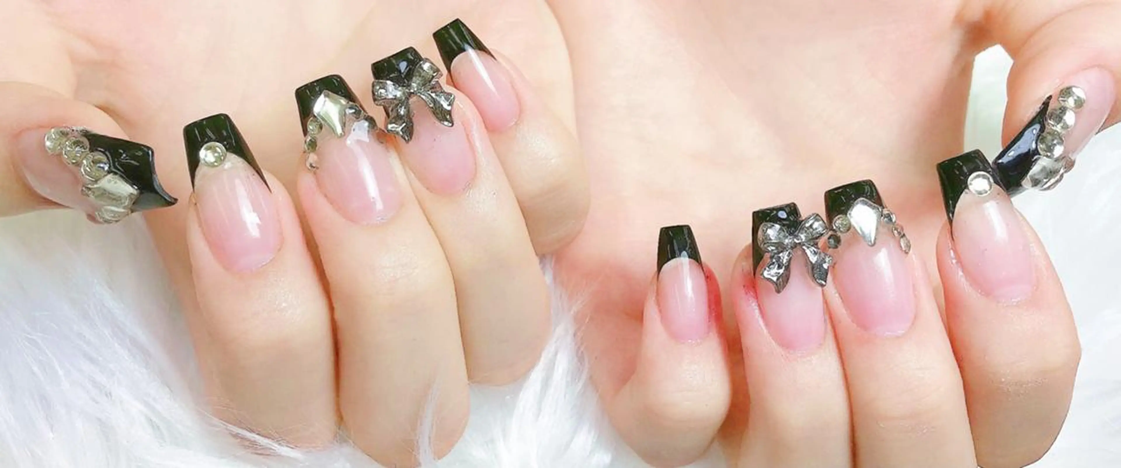 ネイル U nail 🩷 高田馬場店のネイルデザイン