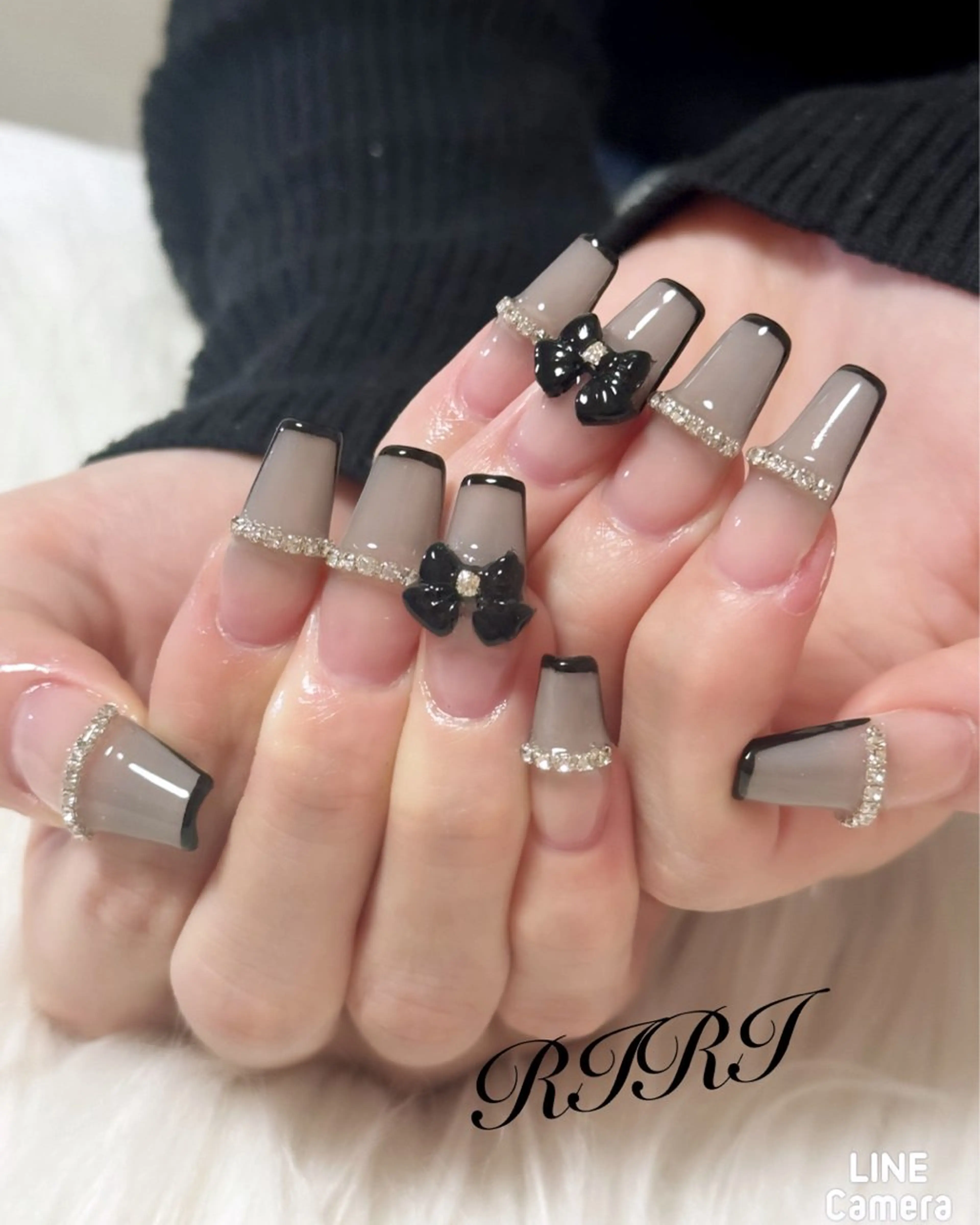 ネイル ジェルネイル ハート キラキラネイル 韓国ネイル ロングネイル ハンドネイル riri オーナーのネイルデザイン