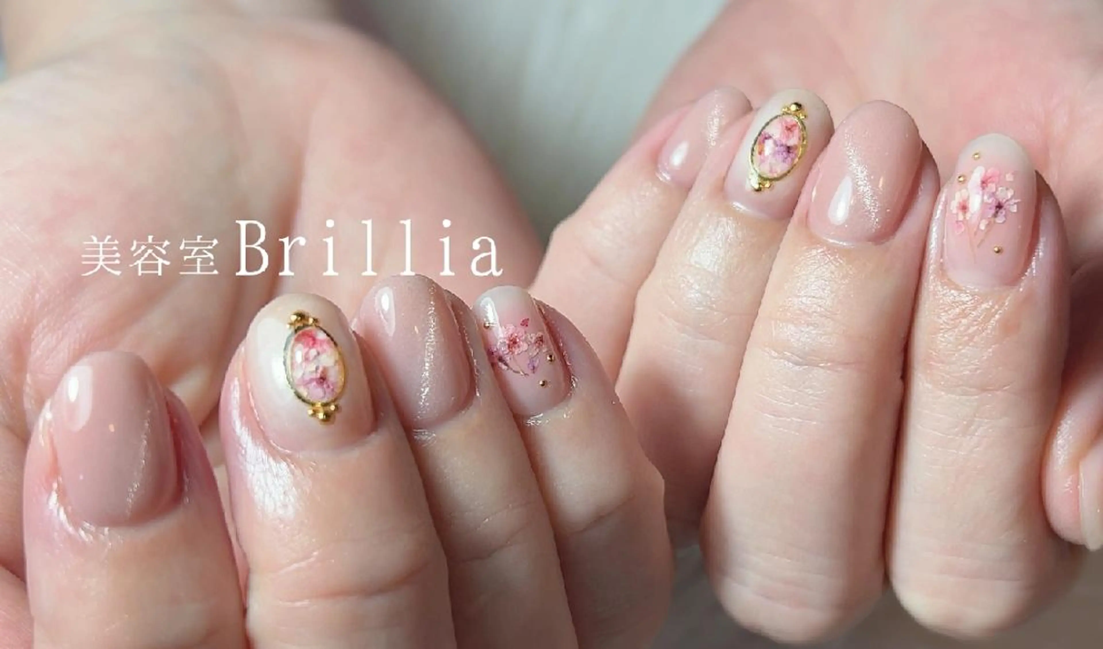 ネイル ハンドネイル 柴田 彩のネイルデザイン