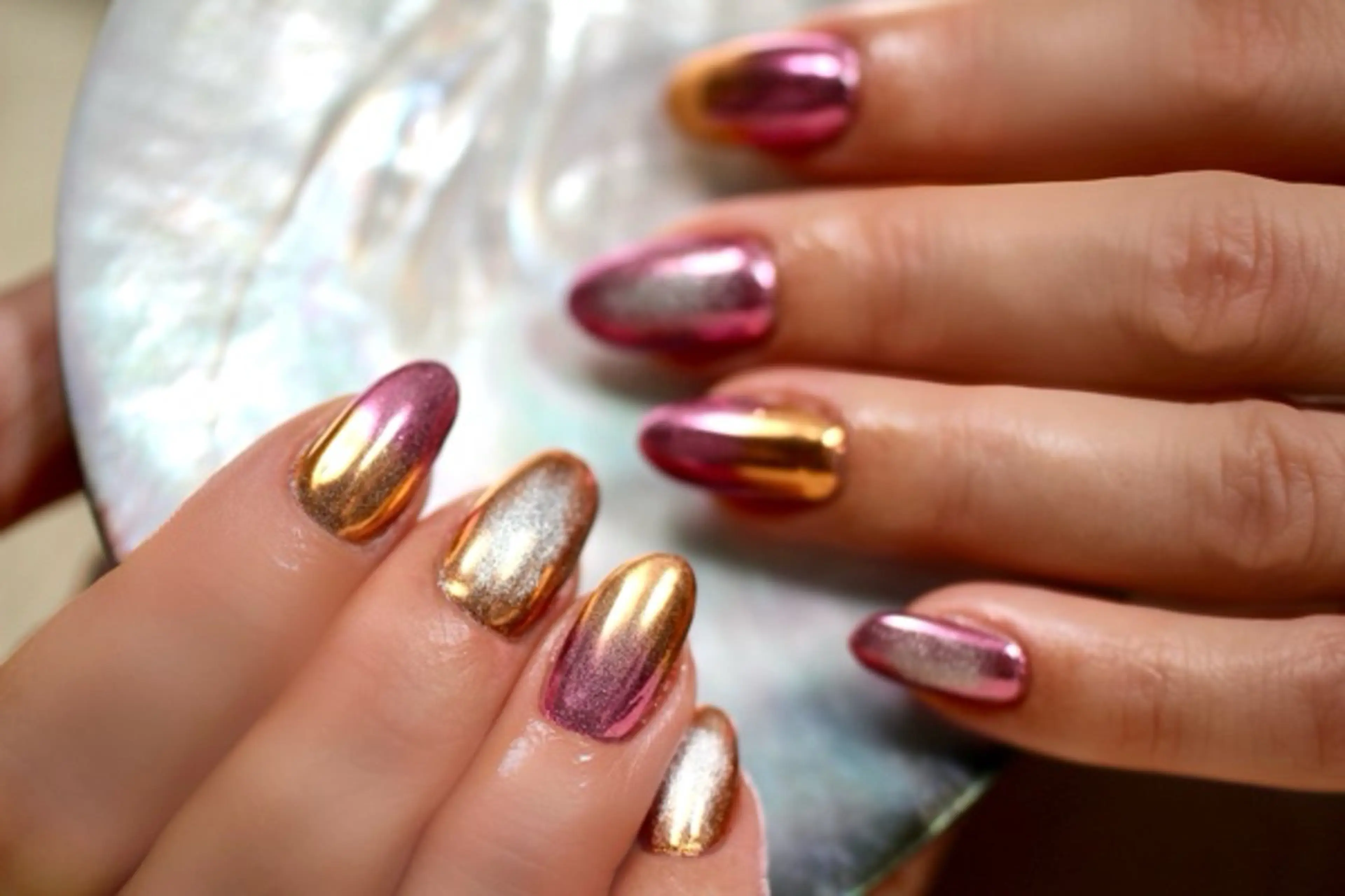 ネイル ジェルネイル マグネットネイル ミラーネイル ママリンド　志村坂上店所属・しみ えんのネイルデザイン