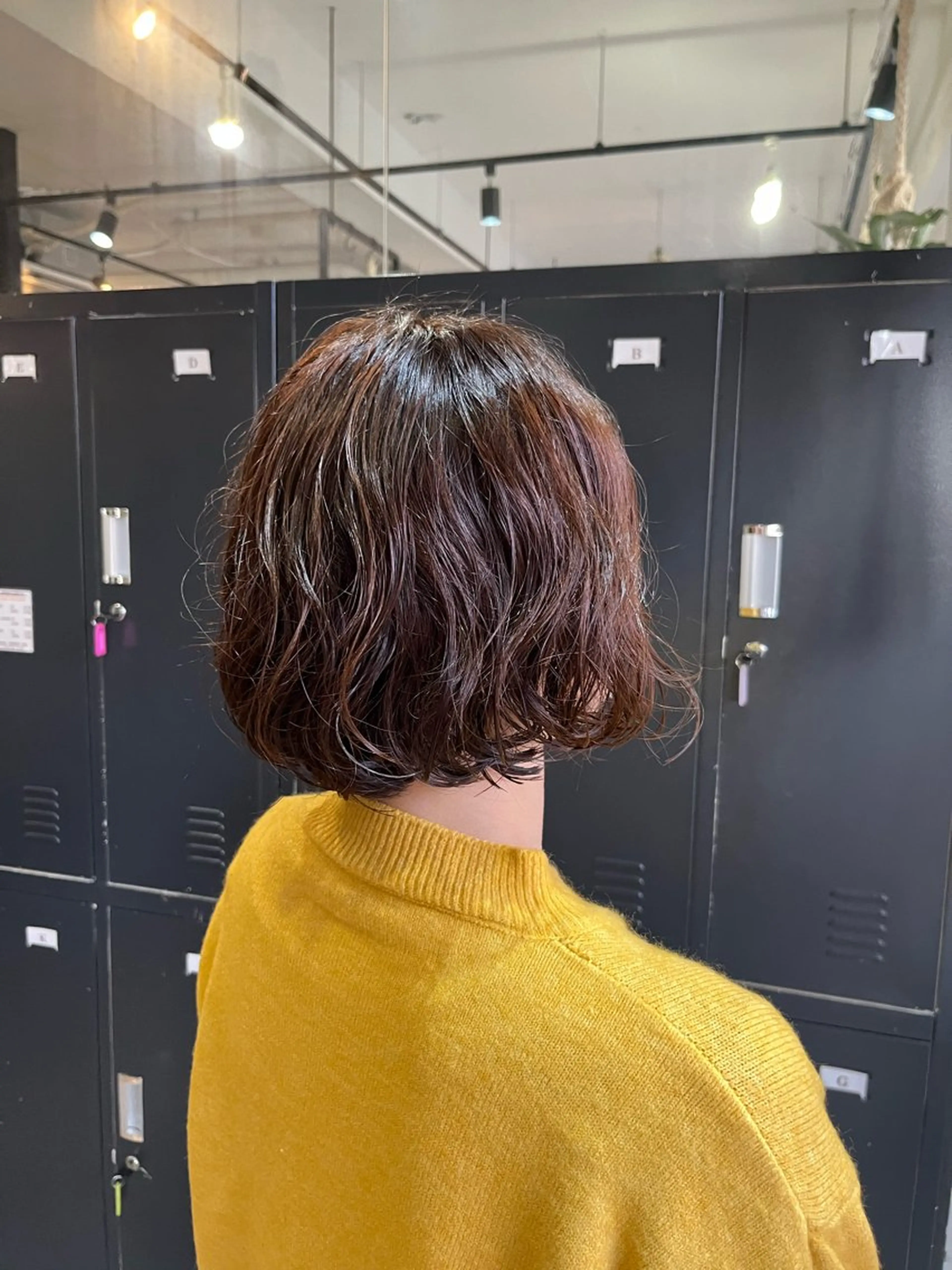 ミディアム アッシュ アッシュブラウン カット ヘアカラー パーマ トリートメント 🩵FERIA 桃山台　足立あゆみのヘアスタイル