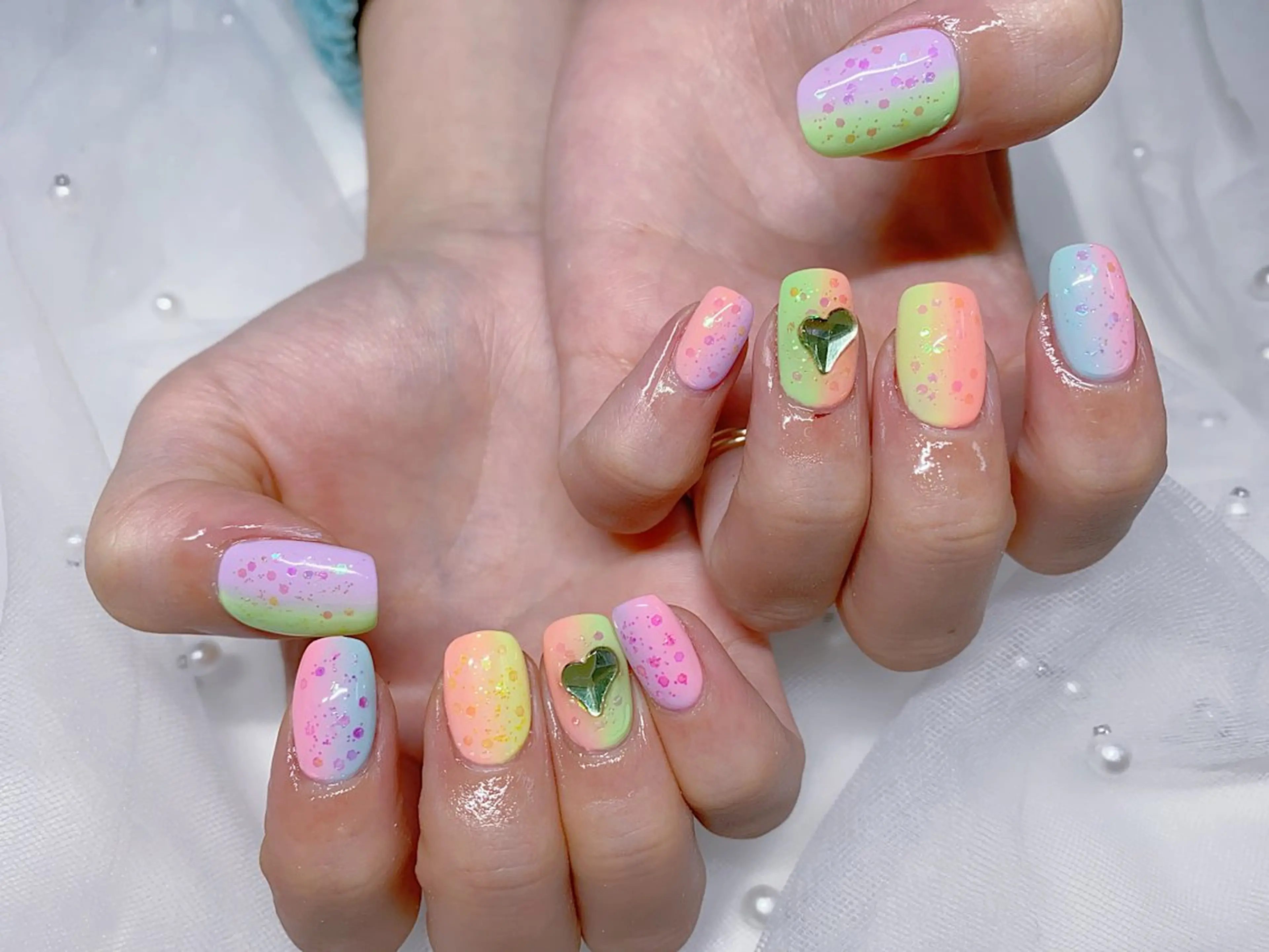 ネイル グラデーション ハンドネイル Jasmine nailsalon所属・ジャスミン ネイルサロンのネイルデザイン