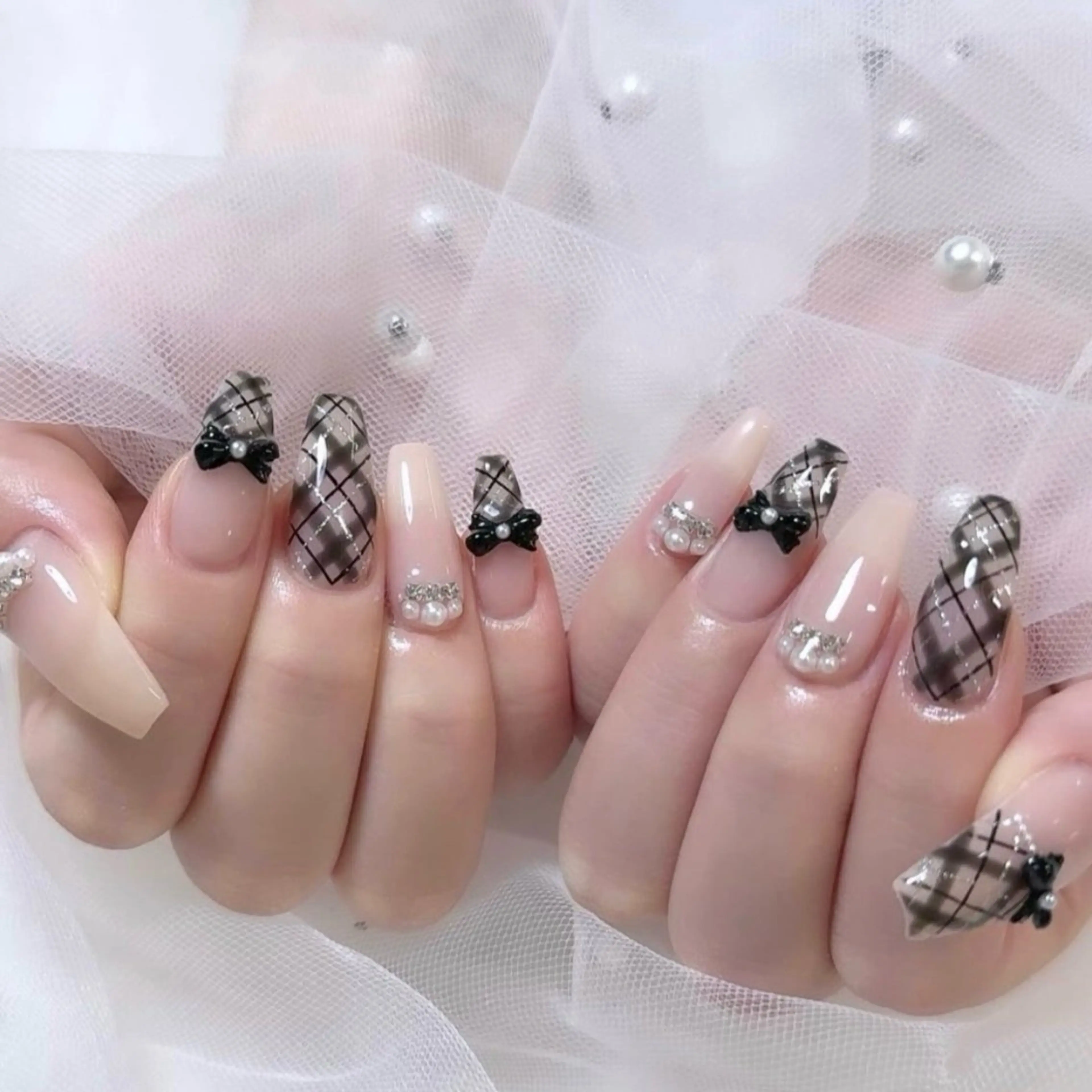 ネイル 成人式 ジェルネイル ロングネイル マグネットネイル 大理石ネイル(マーブル) ハンドネイル MoMoA Nail ネイル長さ出し専門店のネイルデザイン