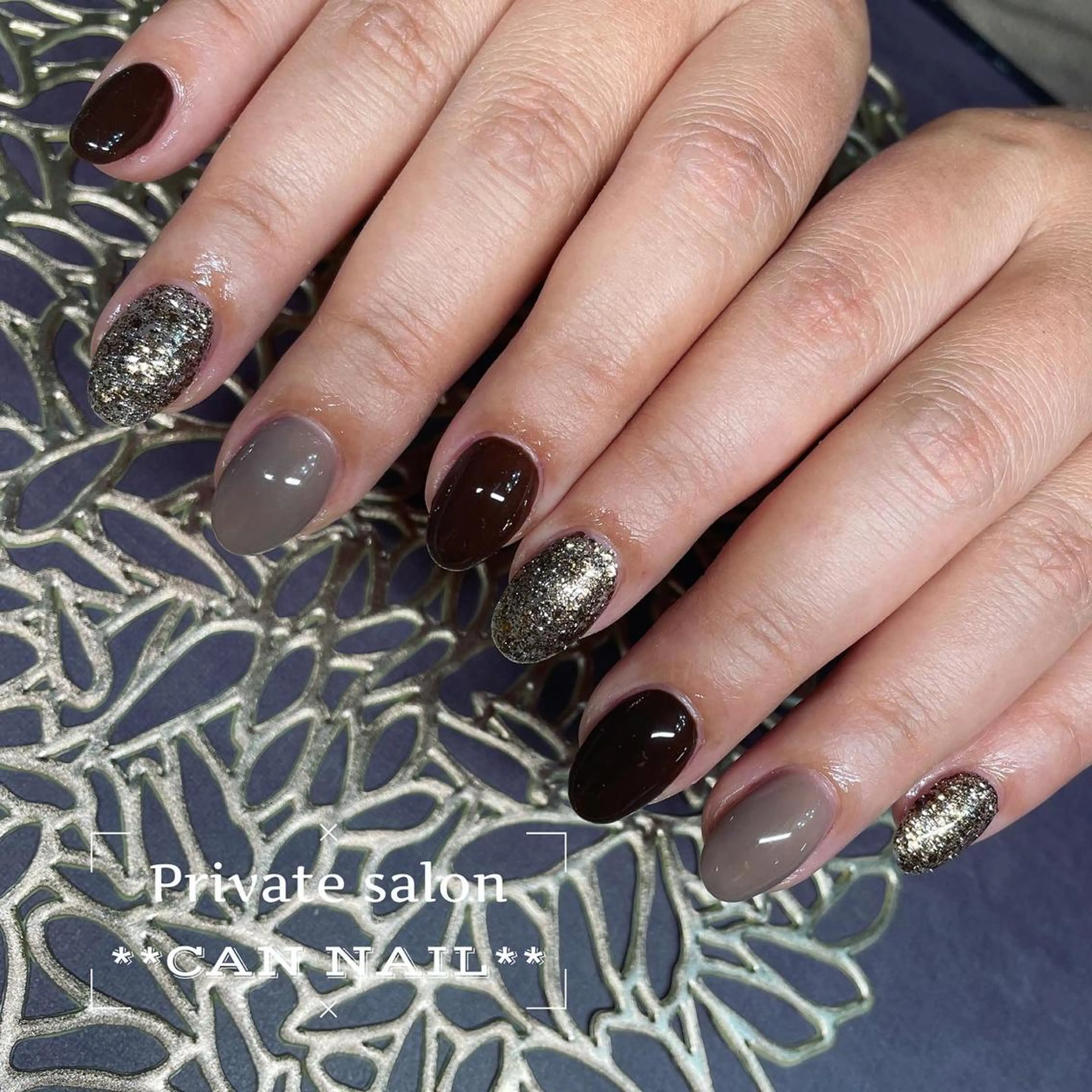 ミディアム ネイル ラメ(グリッター) ハンドネイル Parfum パルファンのネイルデザイン