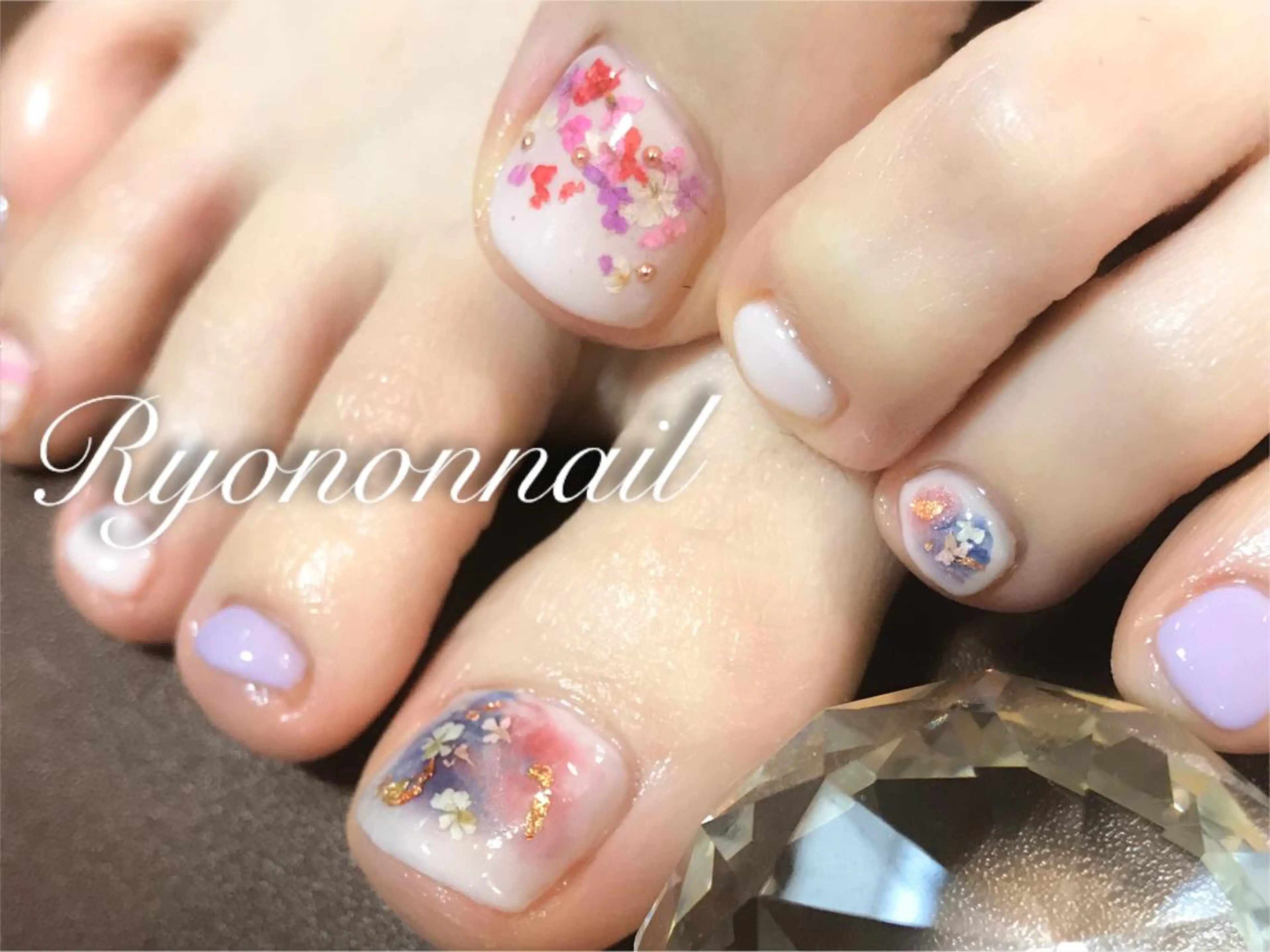 ネイル アートネイル Ryononnail(リョノンネイル)所属・Ryononnail 上谷典子のネイルデザイン