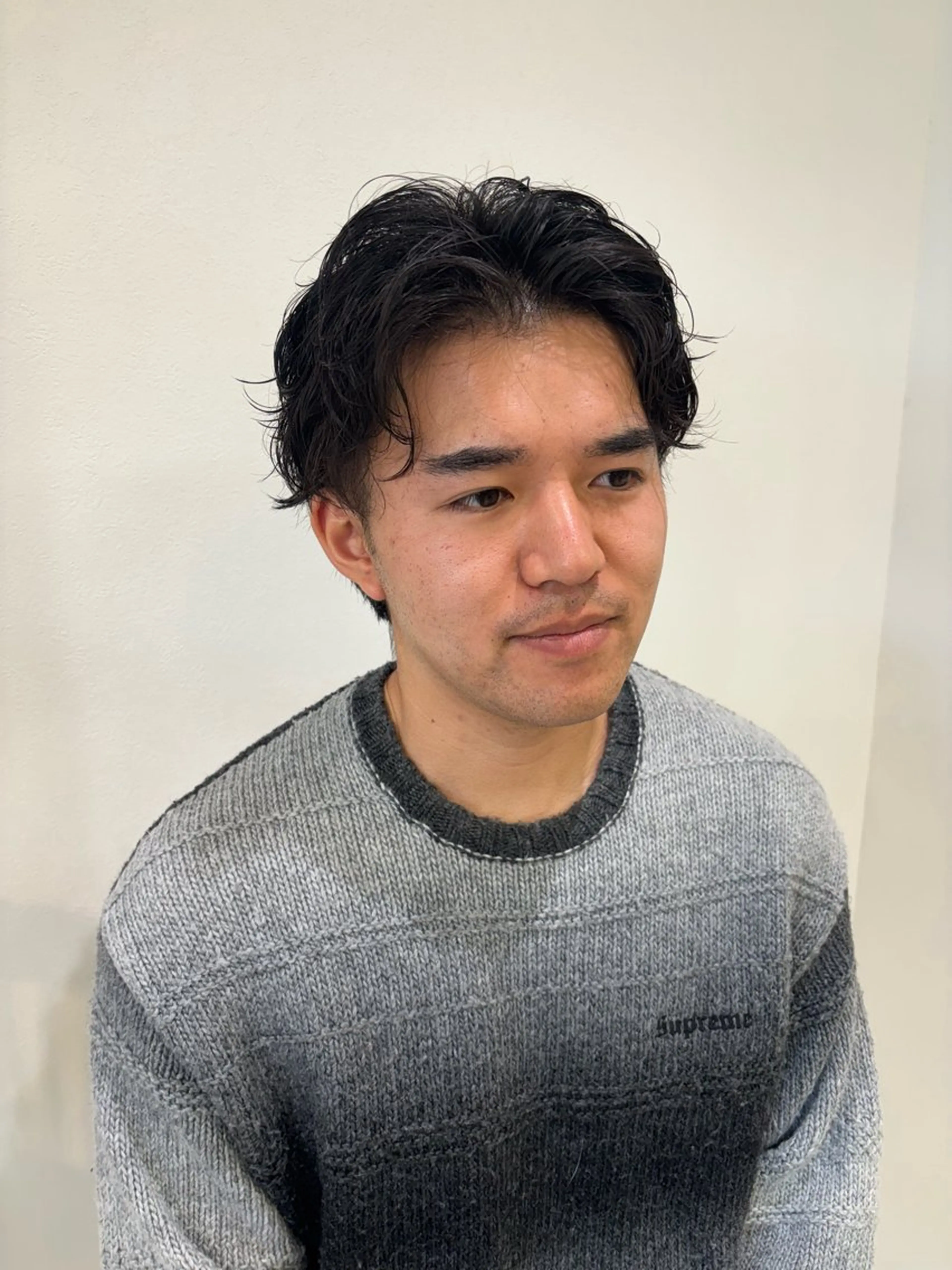 パーマ メンズ ビジネス メンズパーマ スペインカール 波巻きパーマ ニュアンスパーマ カット パーマ メンズパーマ/ スパイキー/フェードのヘアスタイル