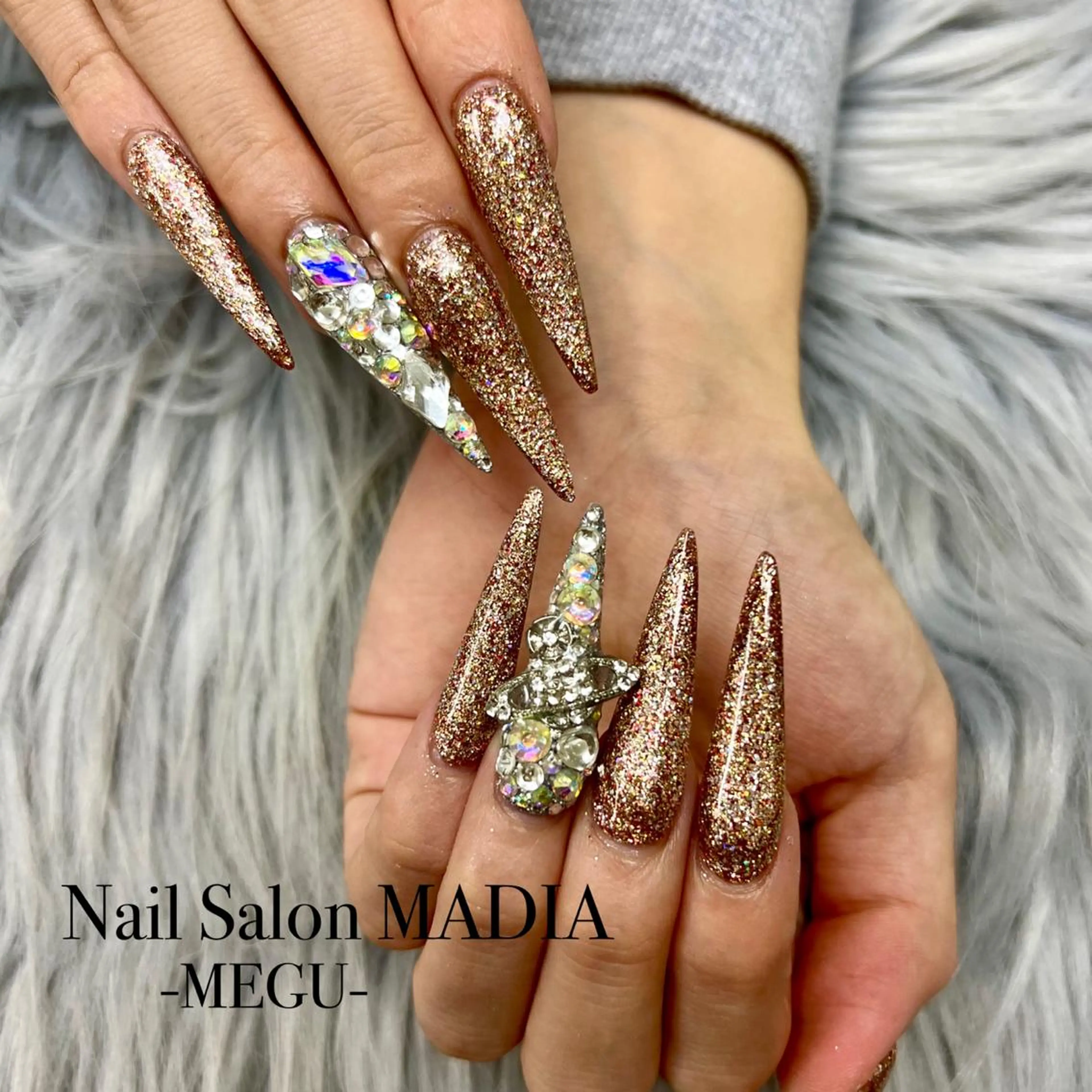 ネイル MADIA藤沢所属・MADIA MEGUのネイルデザイン