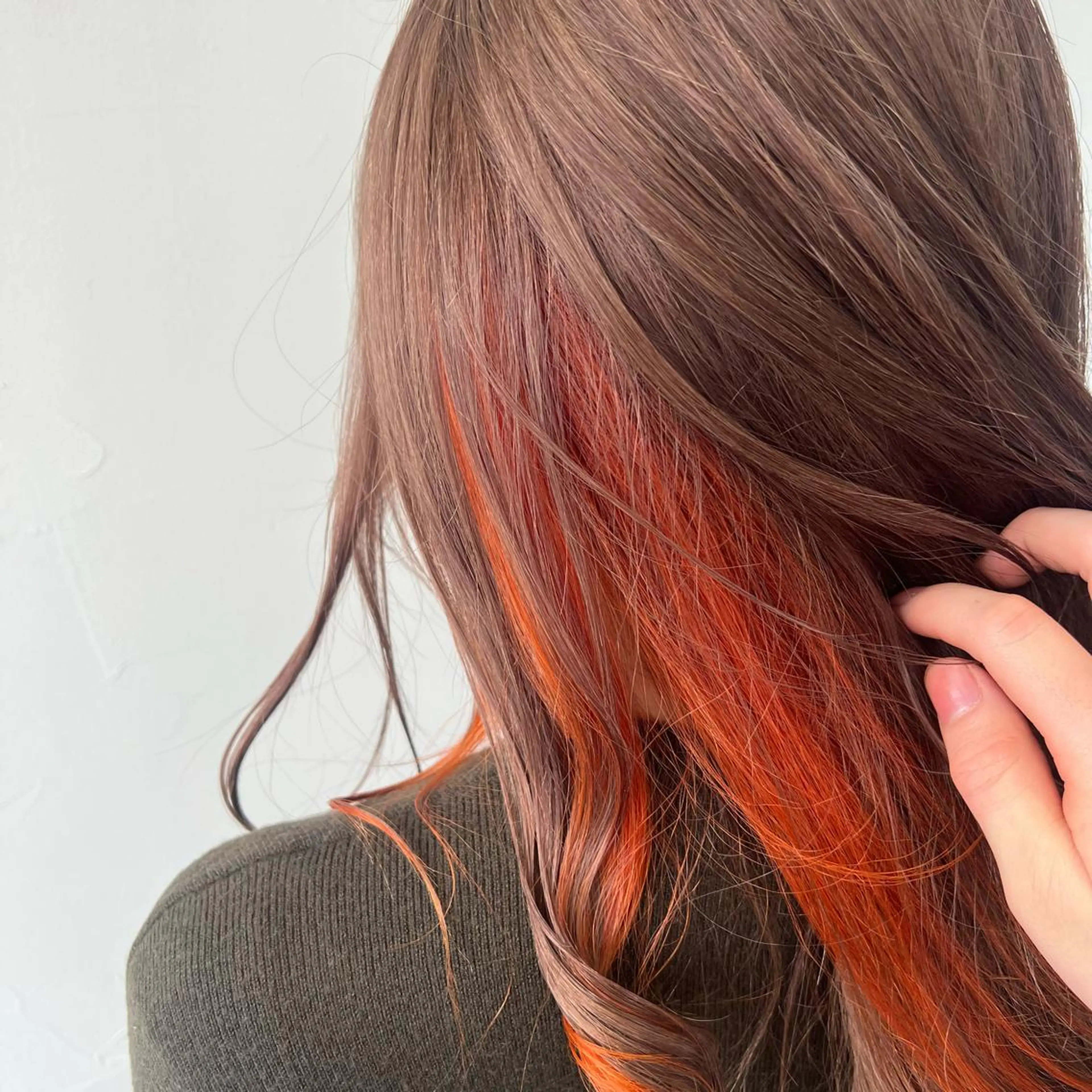 ロング カラー ブリーチ インナーカラー 平川 侑磨のヘアスタイル