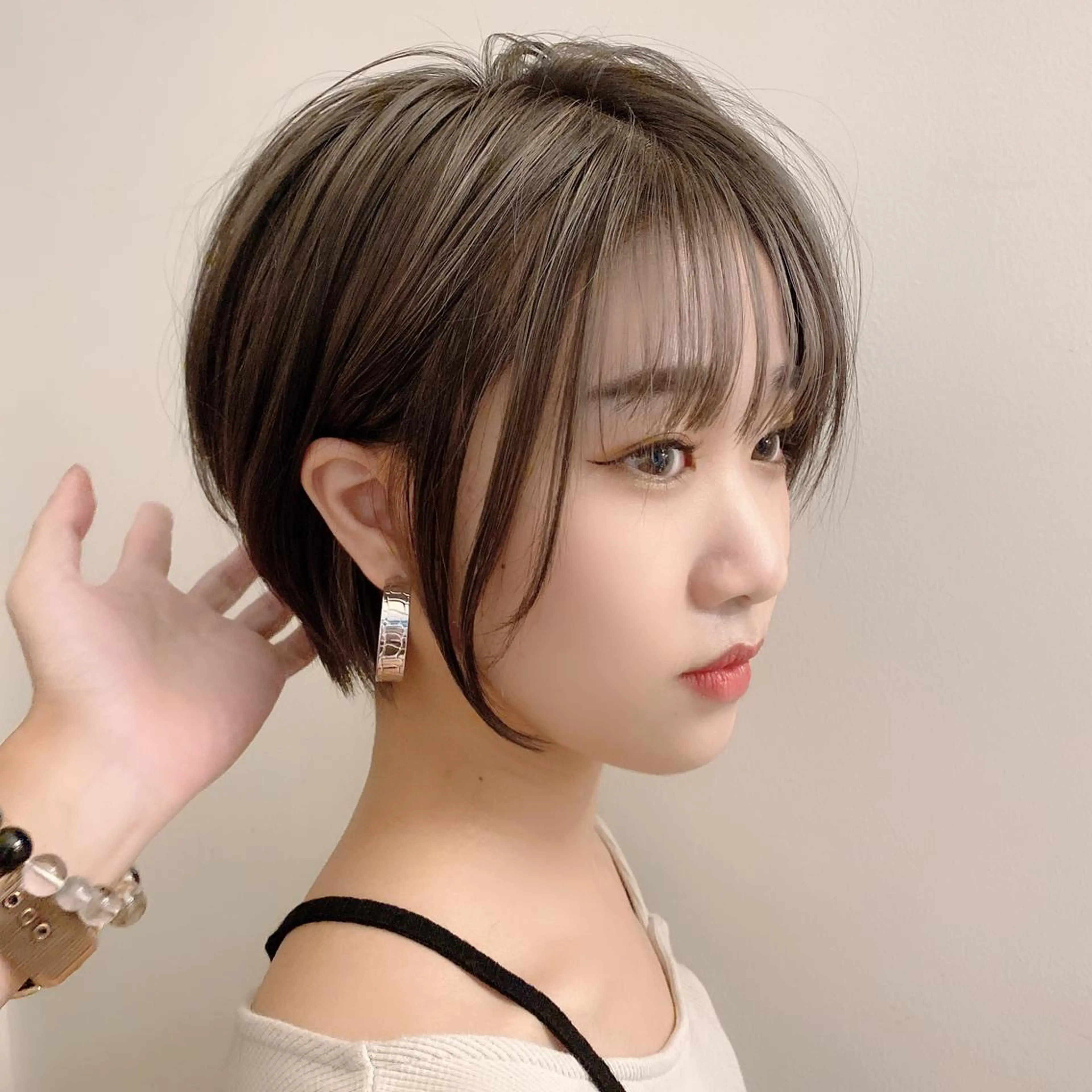 ショート 岡 大斗のヘアスタイル
