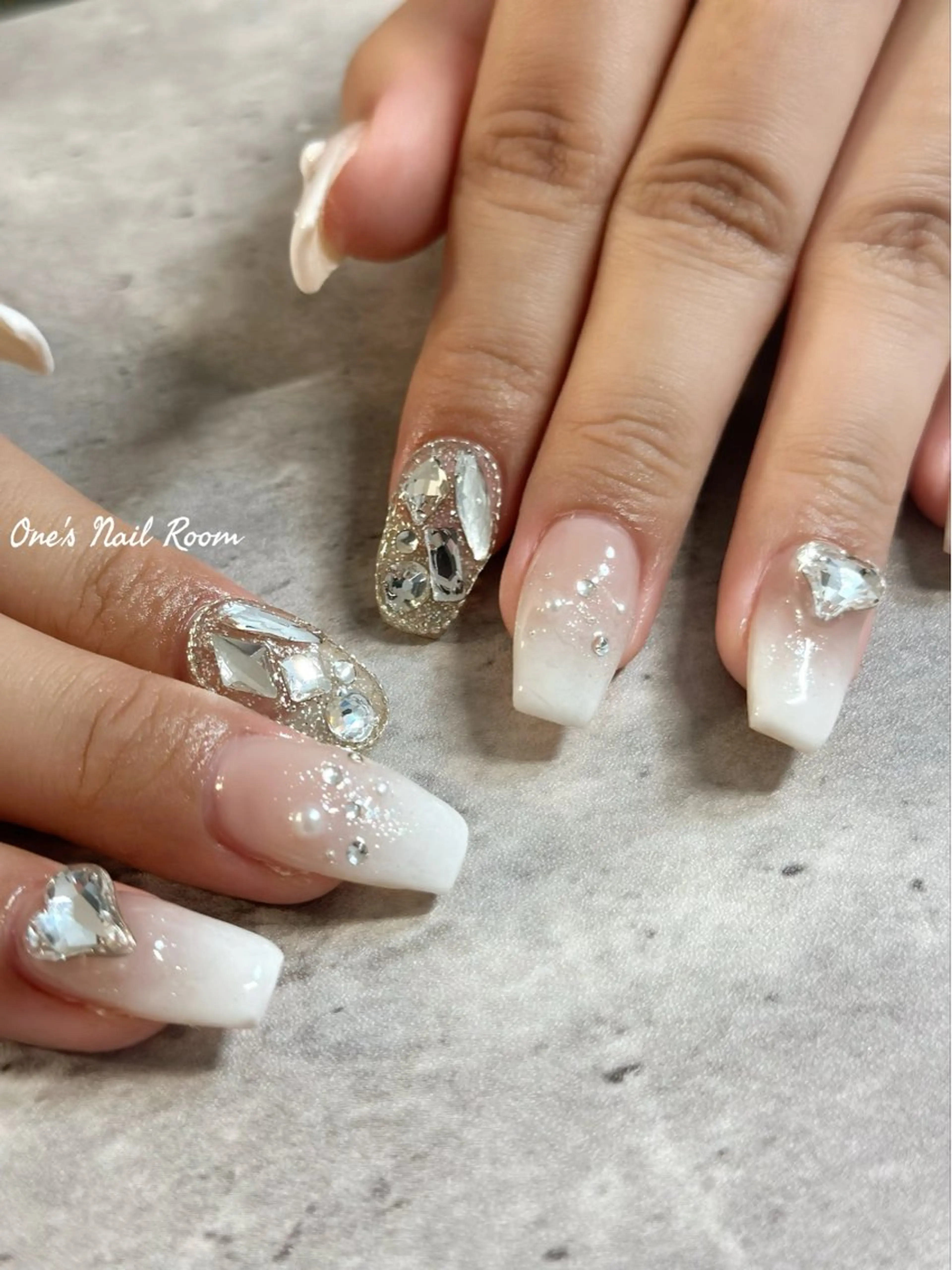 ネイル ハンドネイル One's Nail Roomのネイルデザイン