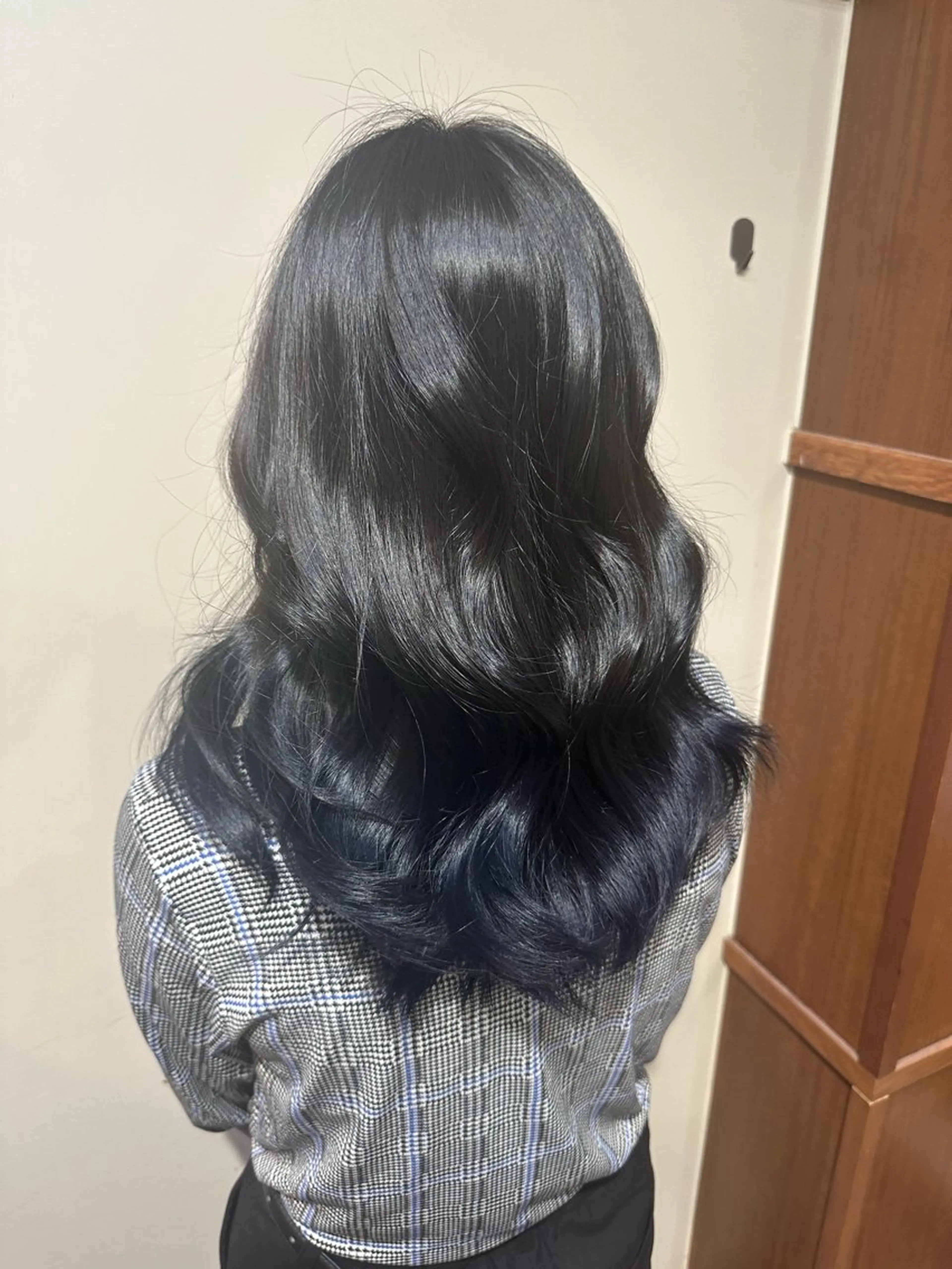 ロング カラー ブルーカラー ネイビーカラー RINA .のヘアスタイル