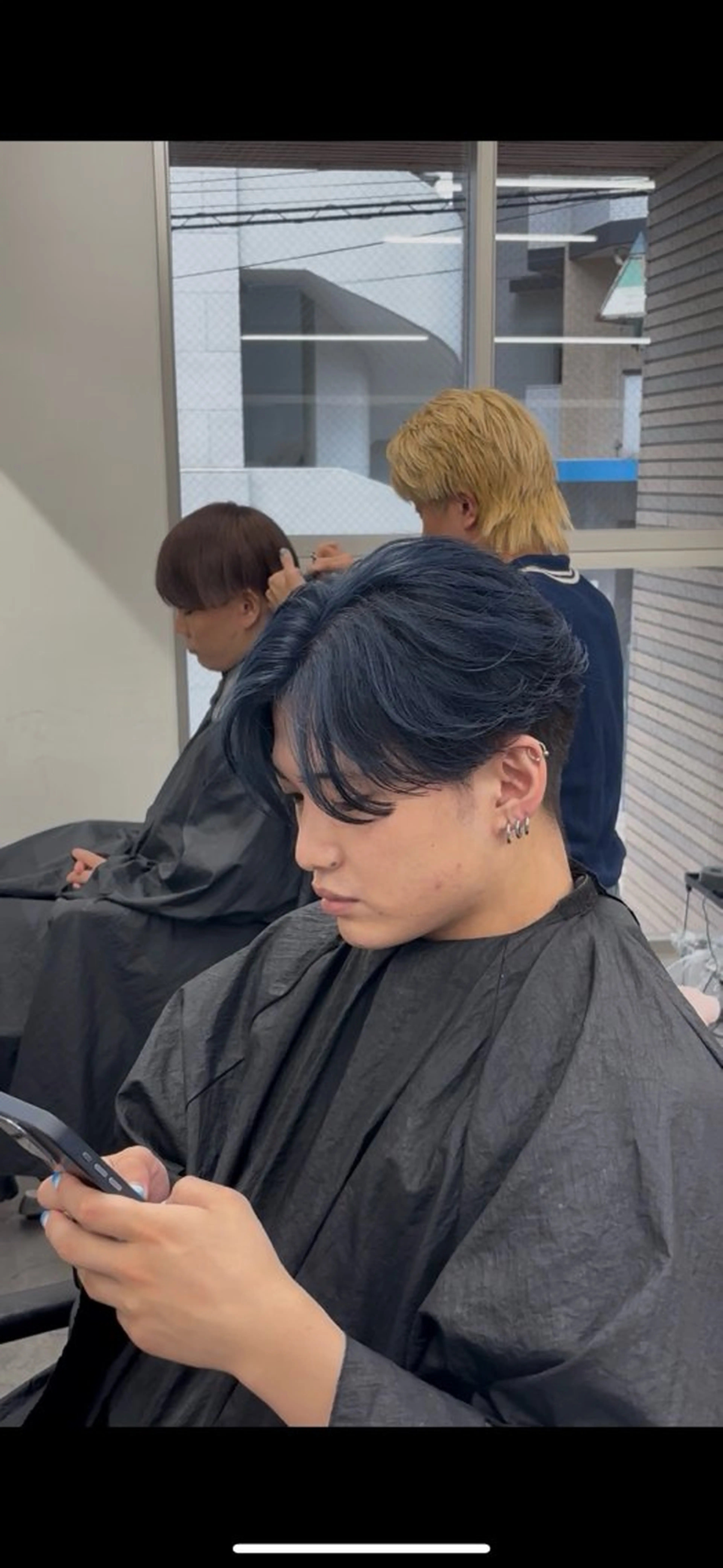 カラー メンズハイトーン 北斗💍レイヤーのヘアスタイル