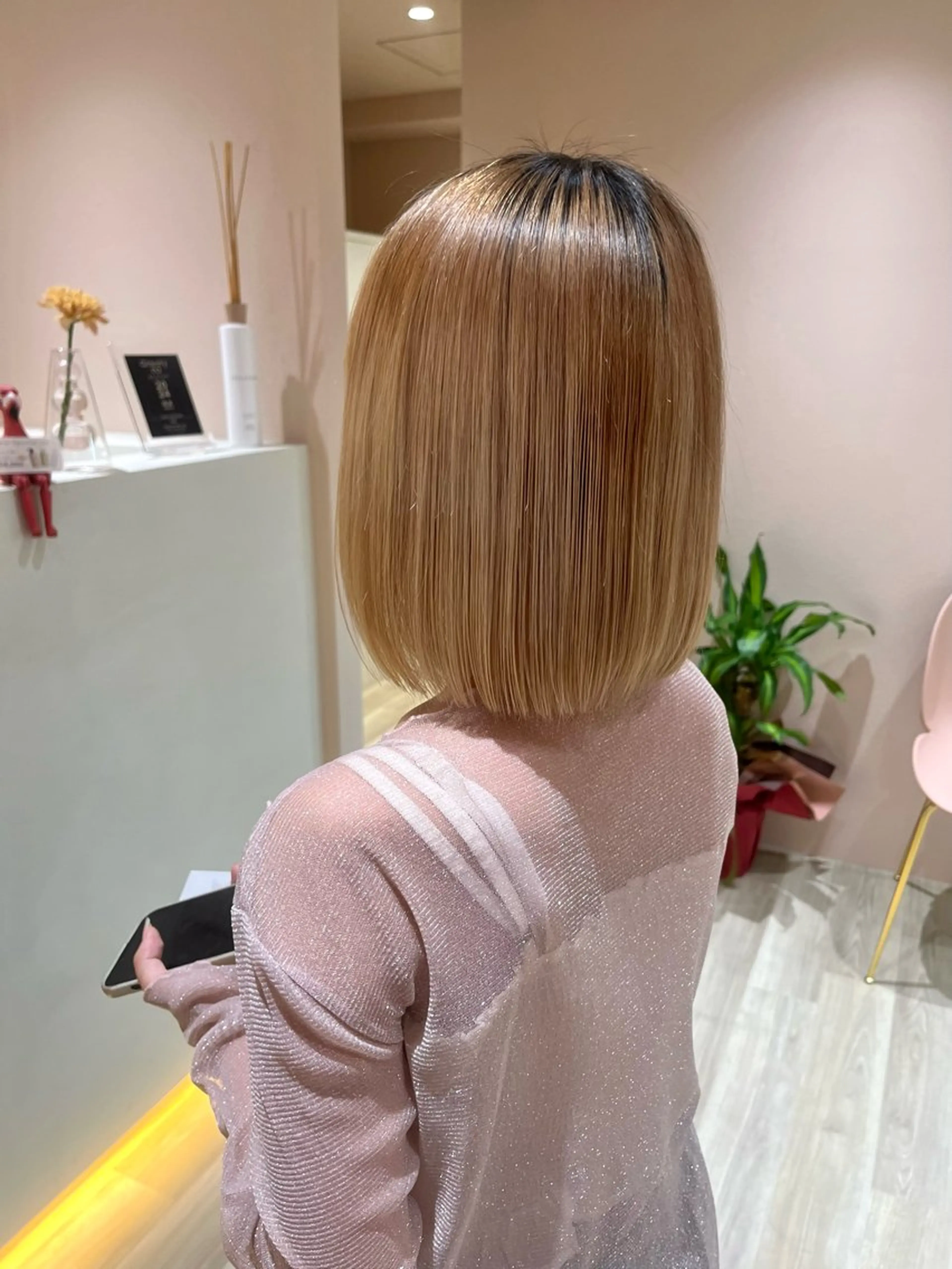 ショート カラー ブリーチ ボブ sand yokohama所属・【期間限定無料似合 わせ特化】まさよしのヘアスタイル