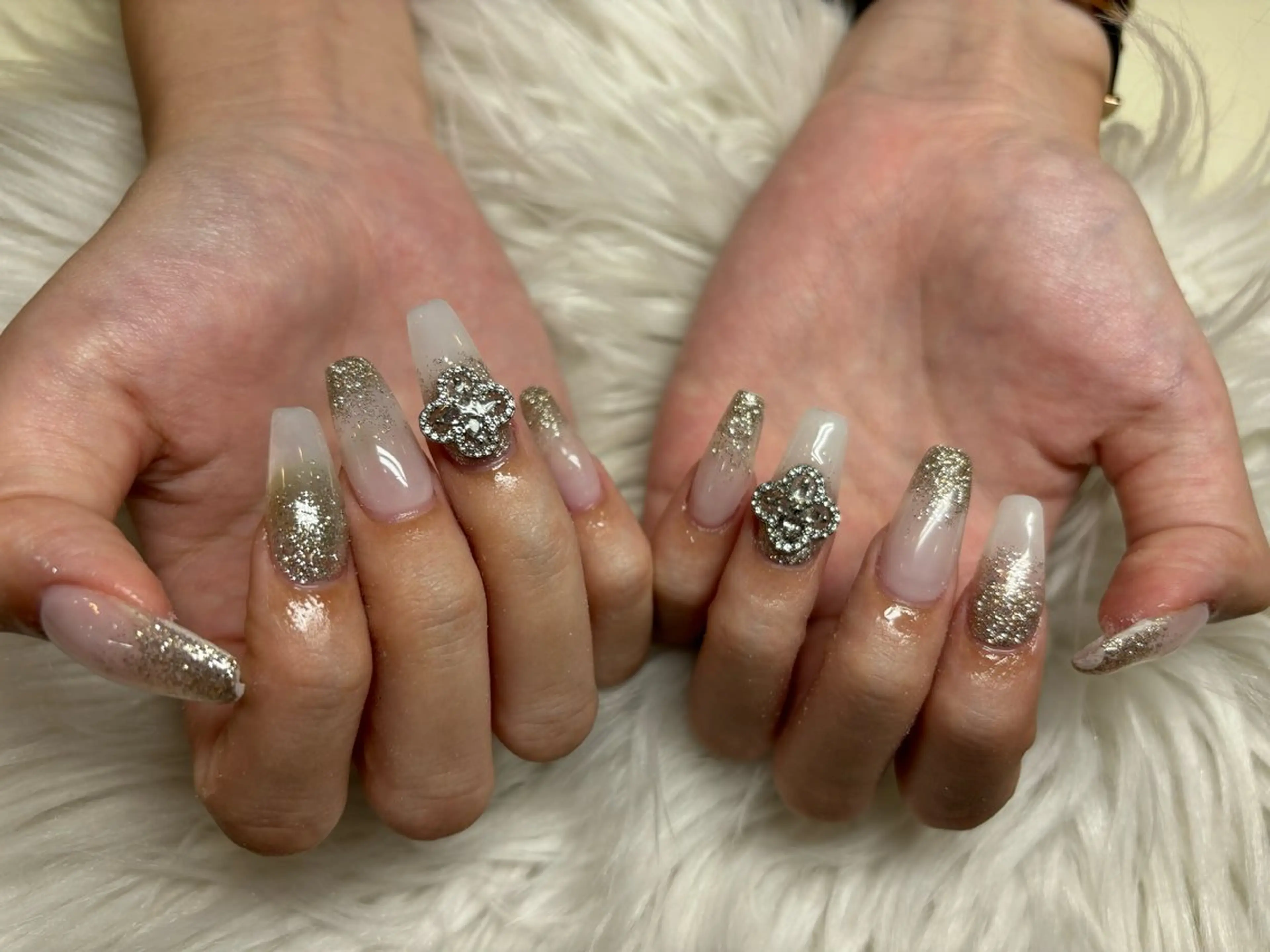 ネイル ハンドネイル SOARE🤍 🤍のネイルデザイン