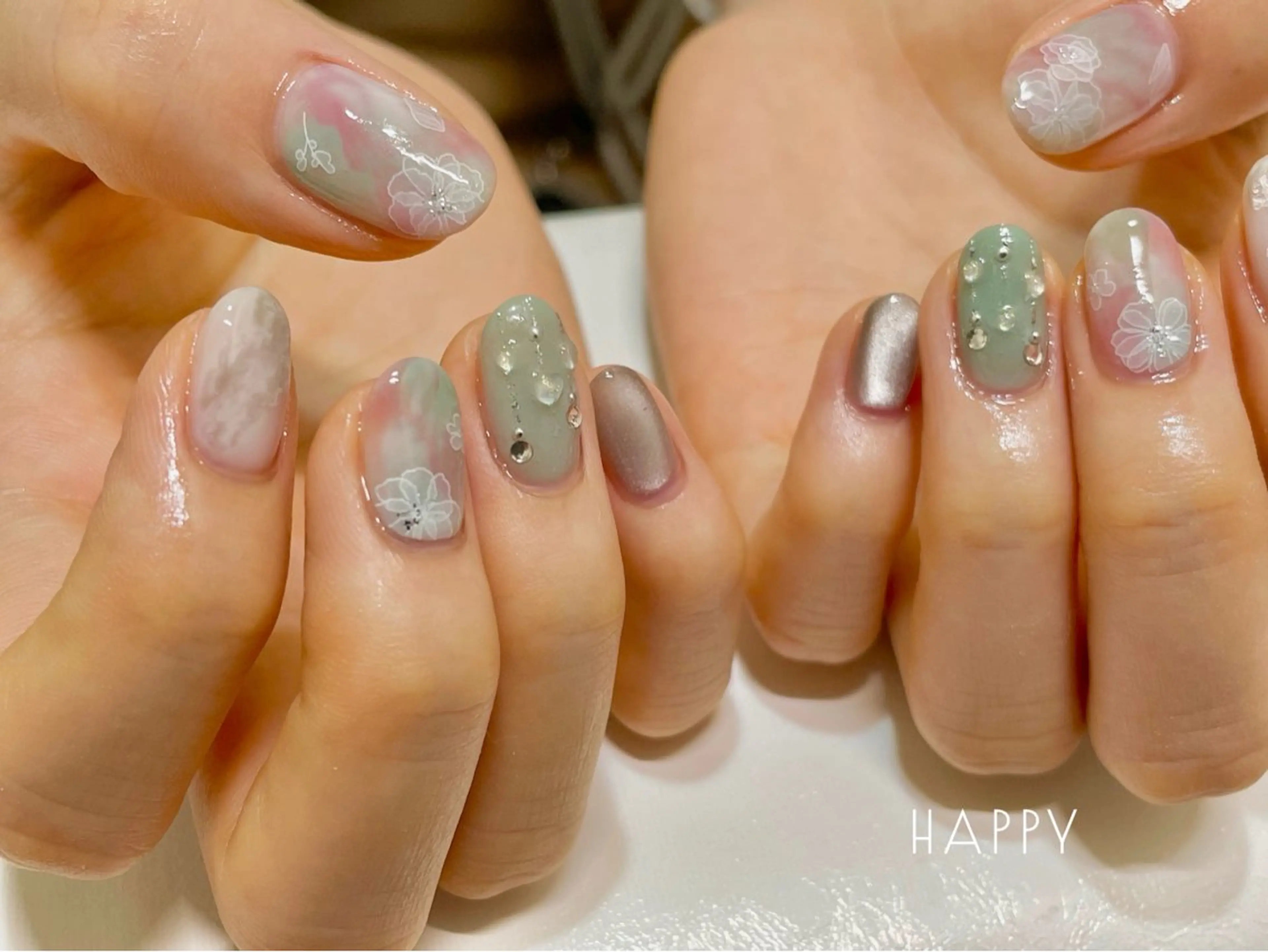 ネイル n. SAITOUのネイルデザイン