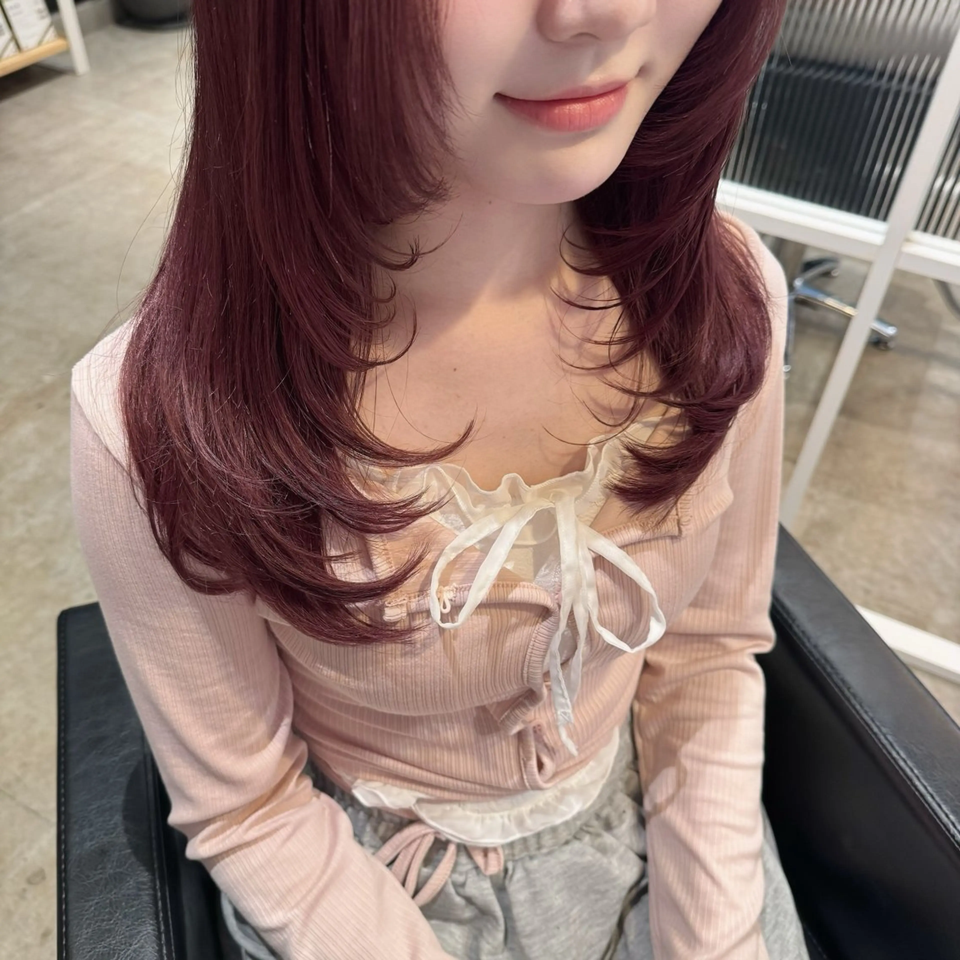 カラー w/o by Overlay所属・似合わせカット /渡辺日那のヘアスタイル