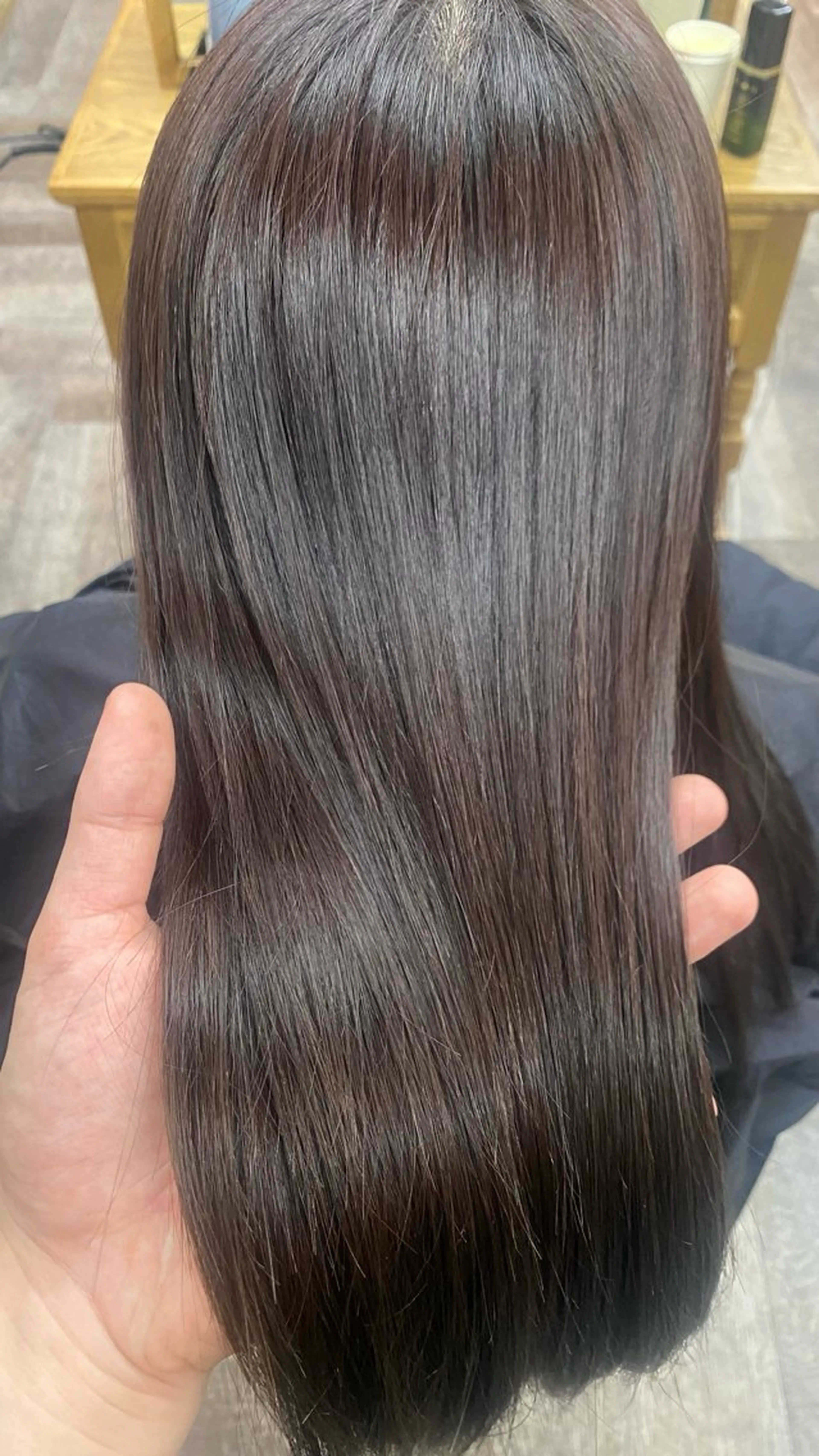 ロング ヘアカラー 飯田 雷晟のヘアスタイル