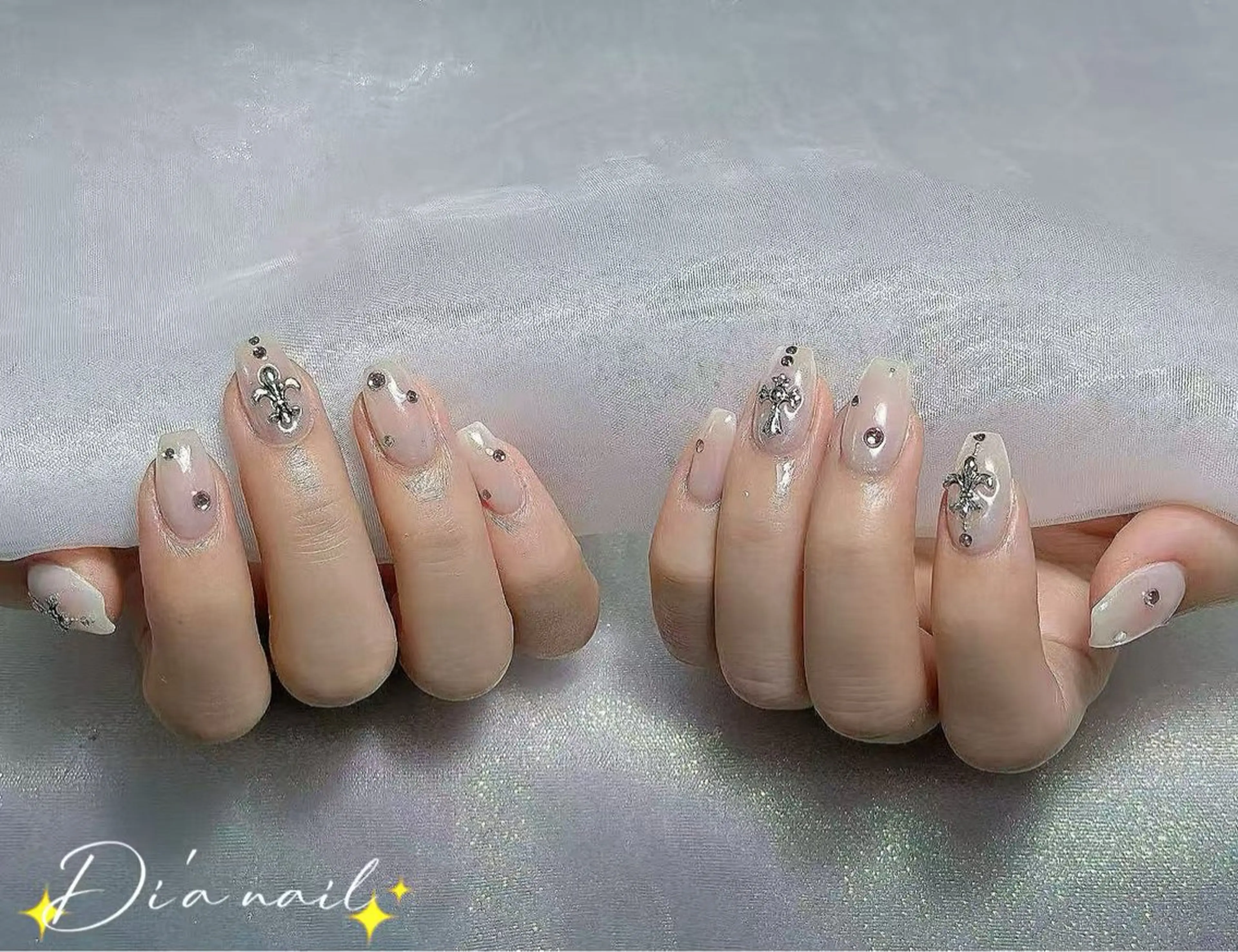 ネイル チークネイル ジェルネイル グラデーション マグネットネイル ニュアンスネイル Di'a nail ネイルサロンのネイルデザイン