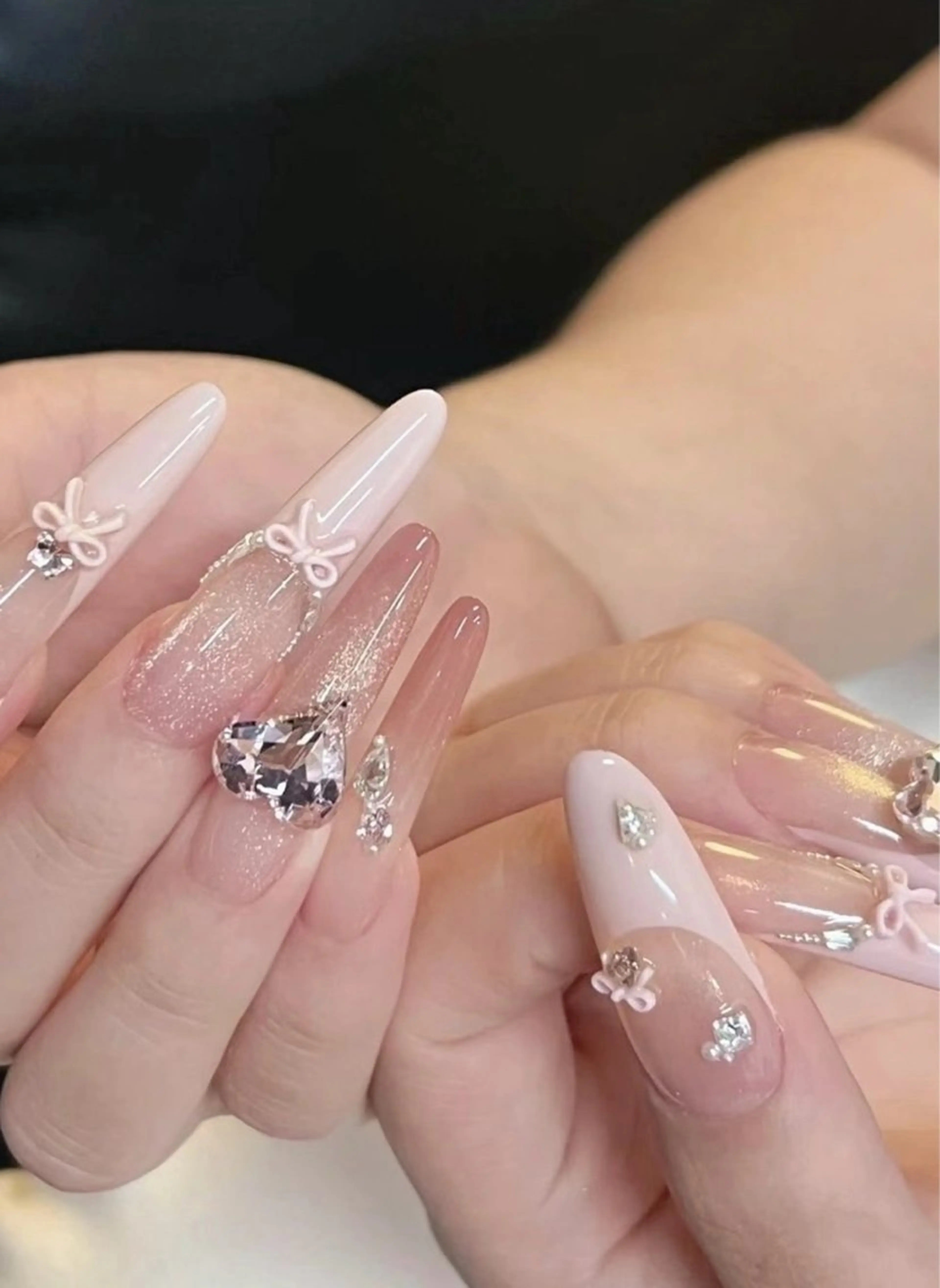 ネイル アートネイル オーロラネイル ブルー チークネイル フットネイル ハンドネイル NAILS168 新大久保店のネイルデザイン