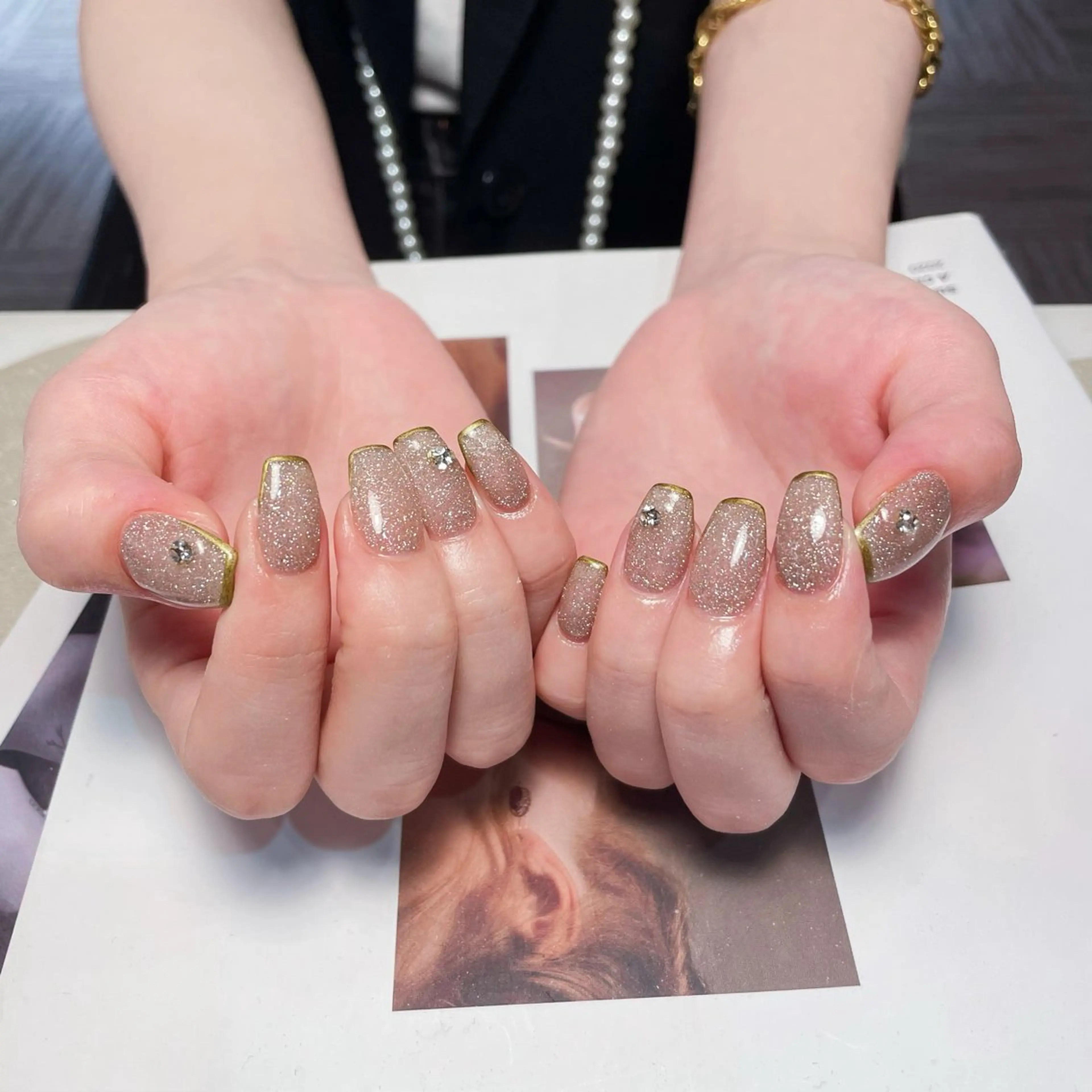 ネイル フラッシュネイル ゴールド D.d Nail Moeのネイルデザイン