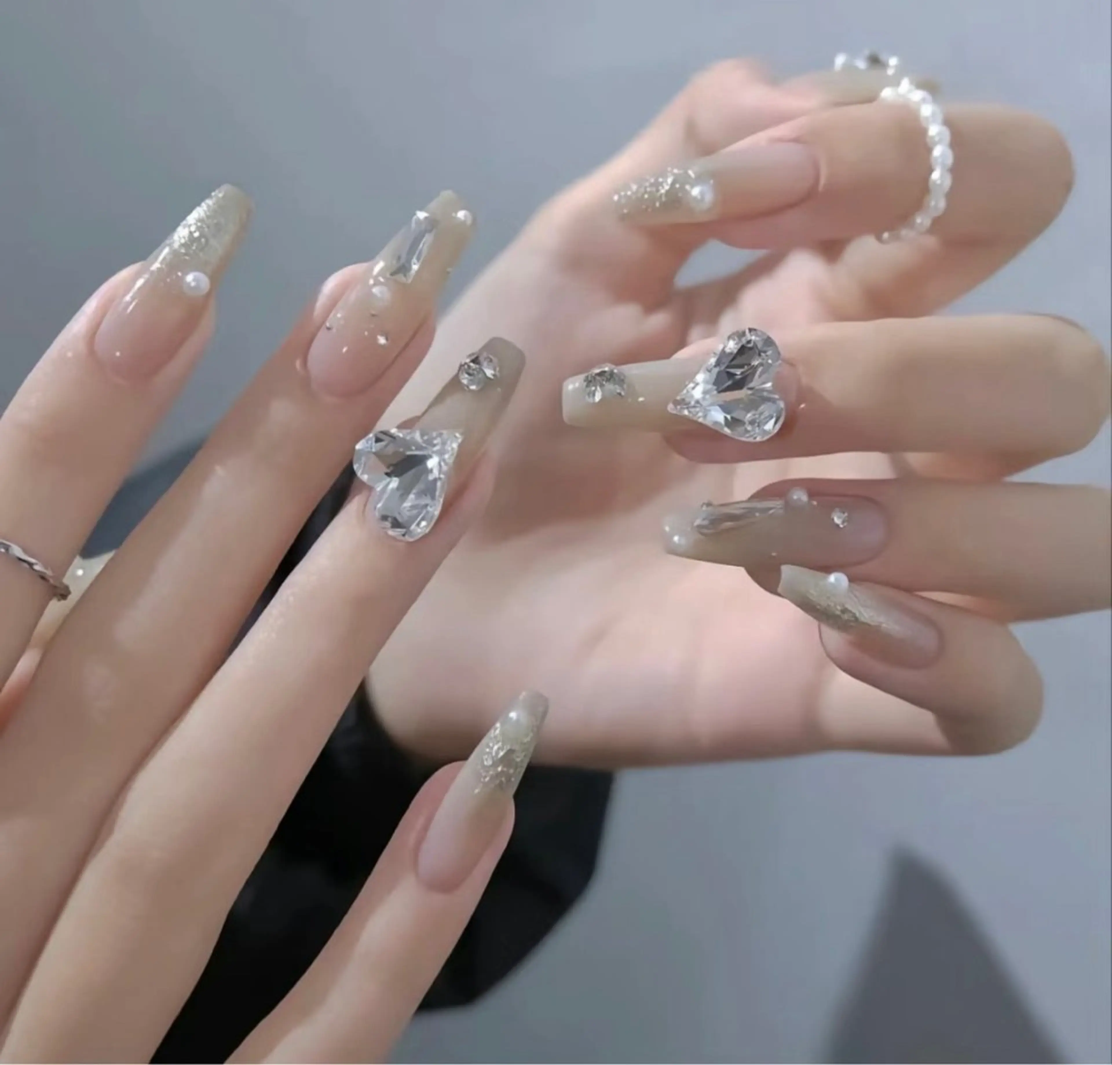 ネイル ハンドネイル e llaのネイルデザイン